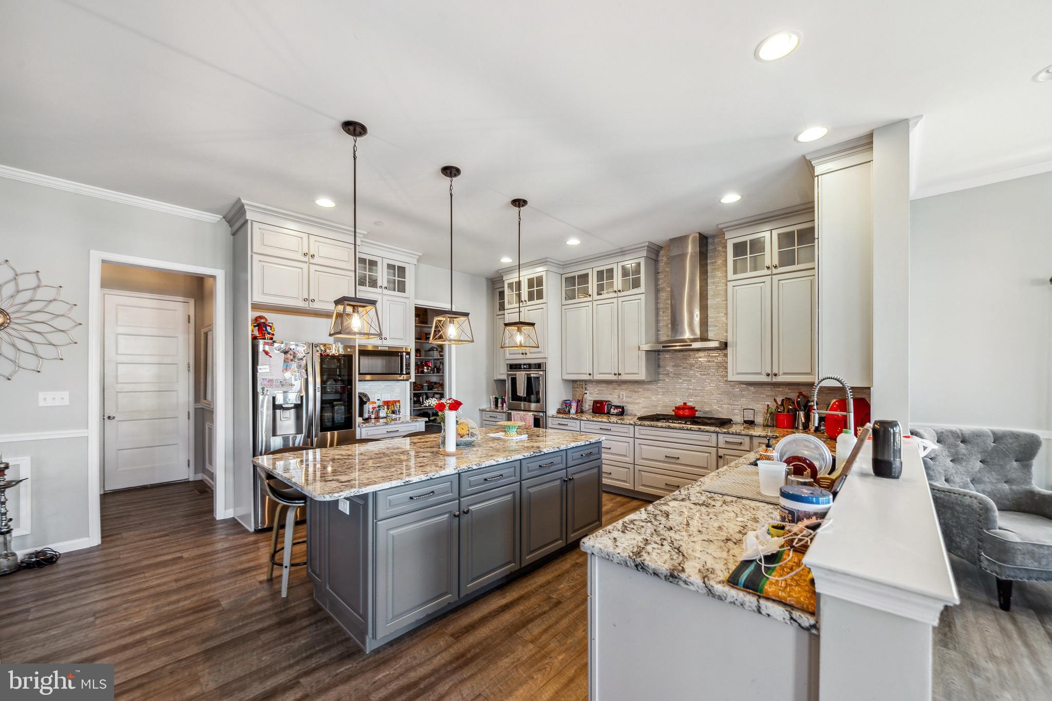 EDGEMONT - Residential