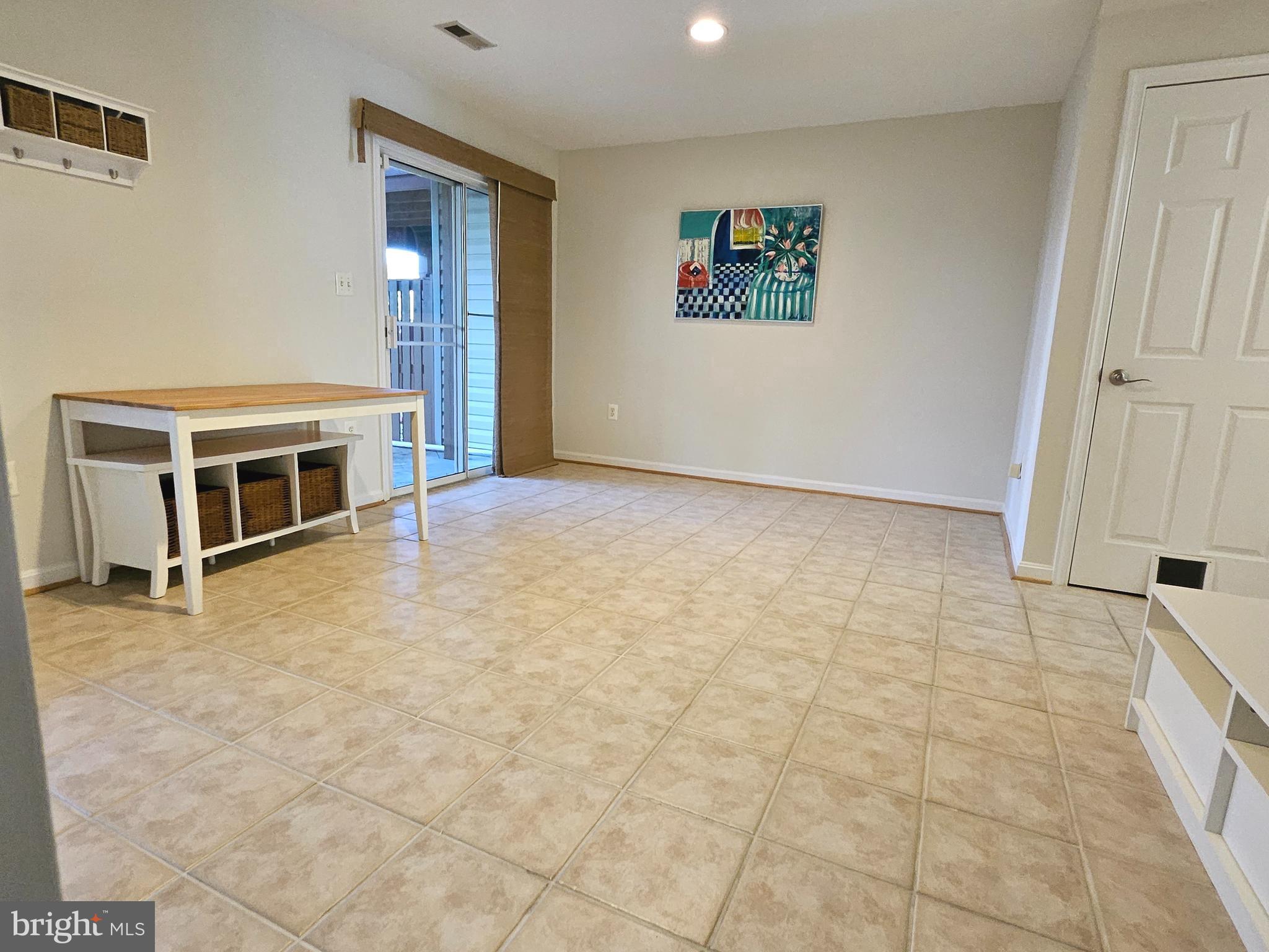 WINDGATE CONDO - Residential