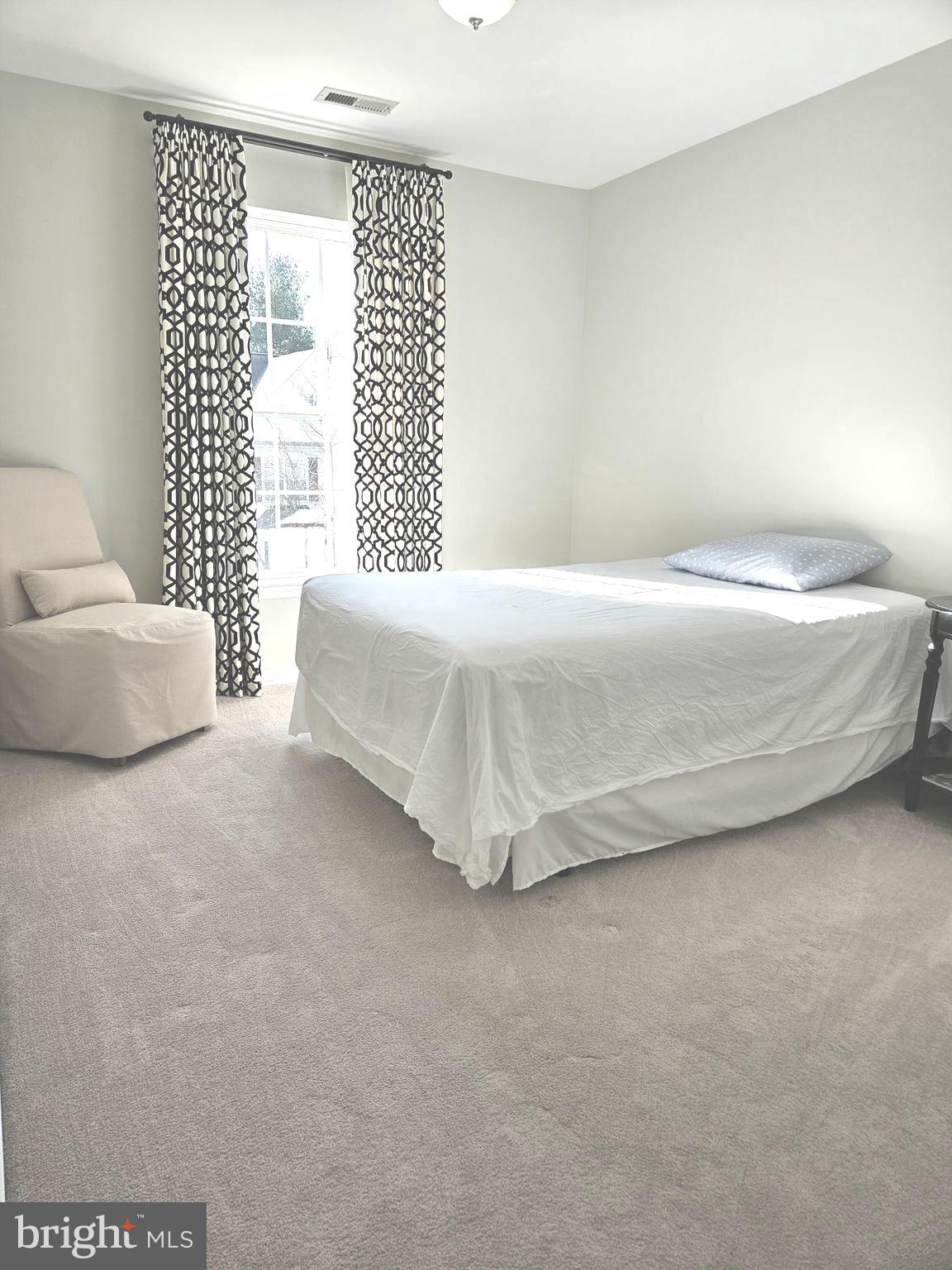 WINDGATE CONDO - Residential