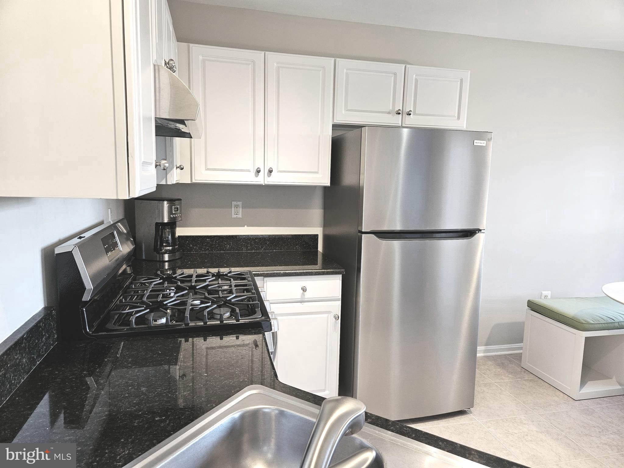 WINDGATE CONDO - Residential