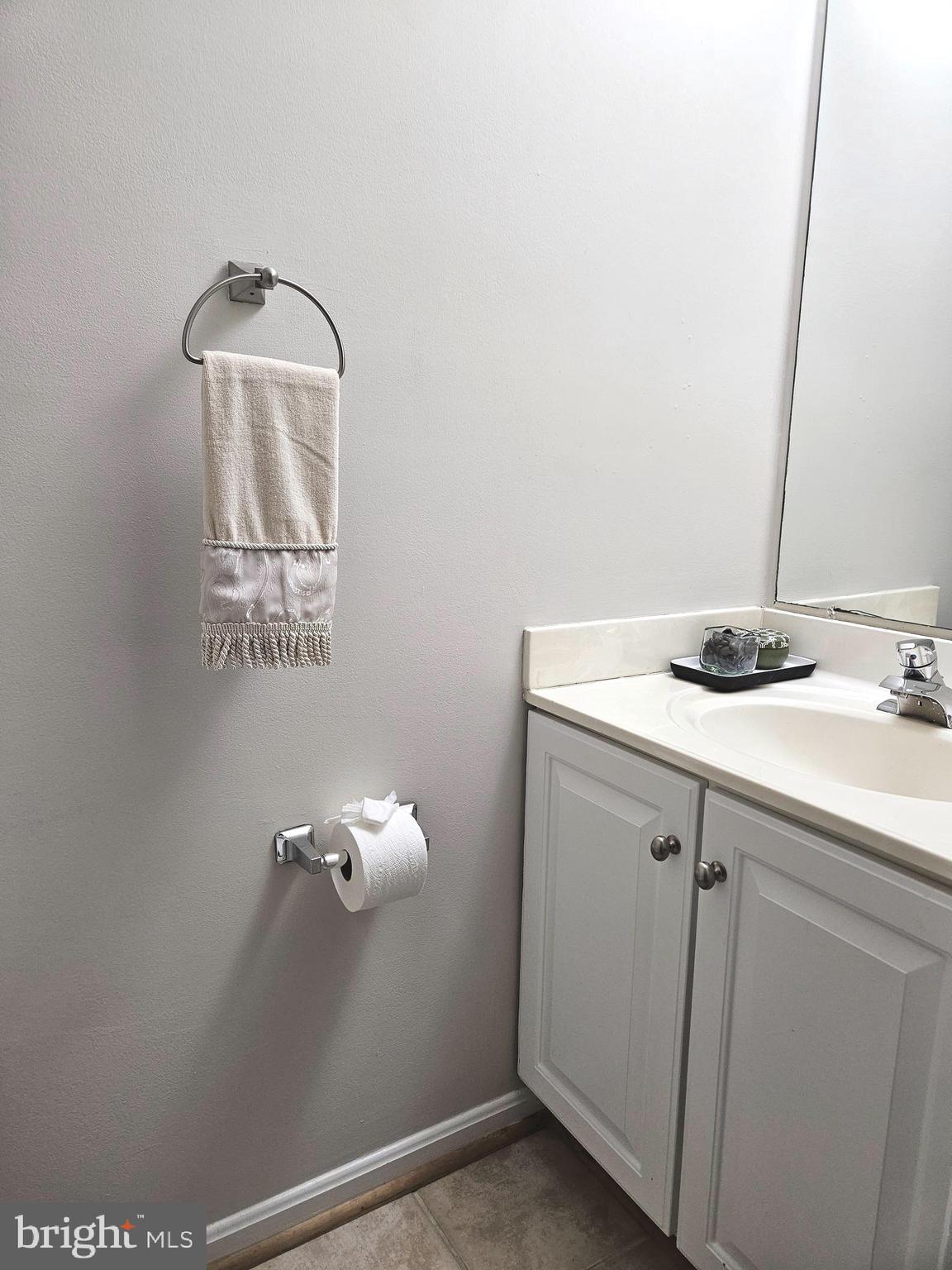 WINDGATE CONDO - Residential