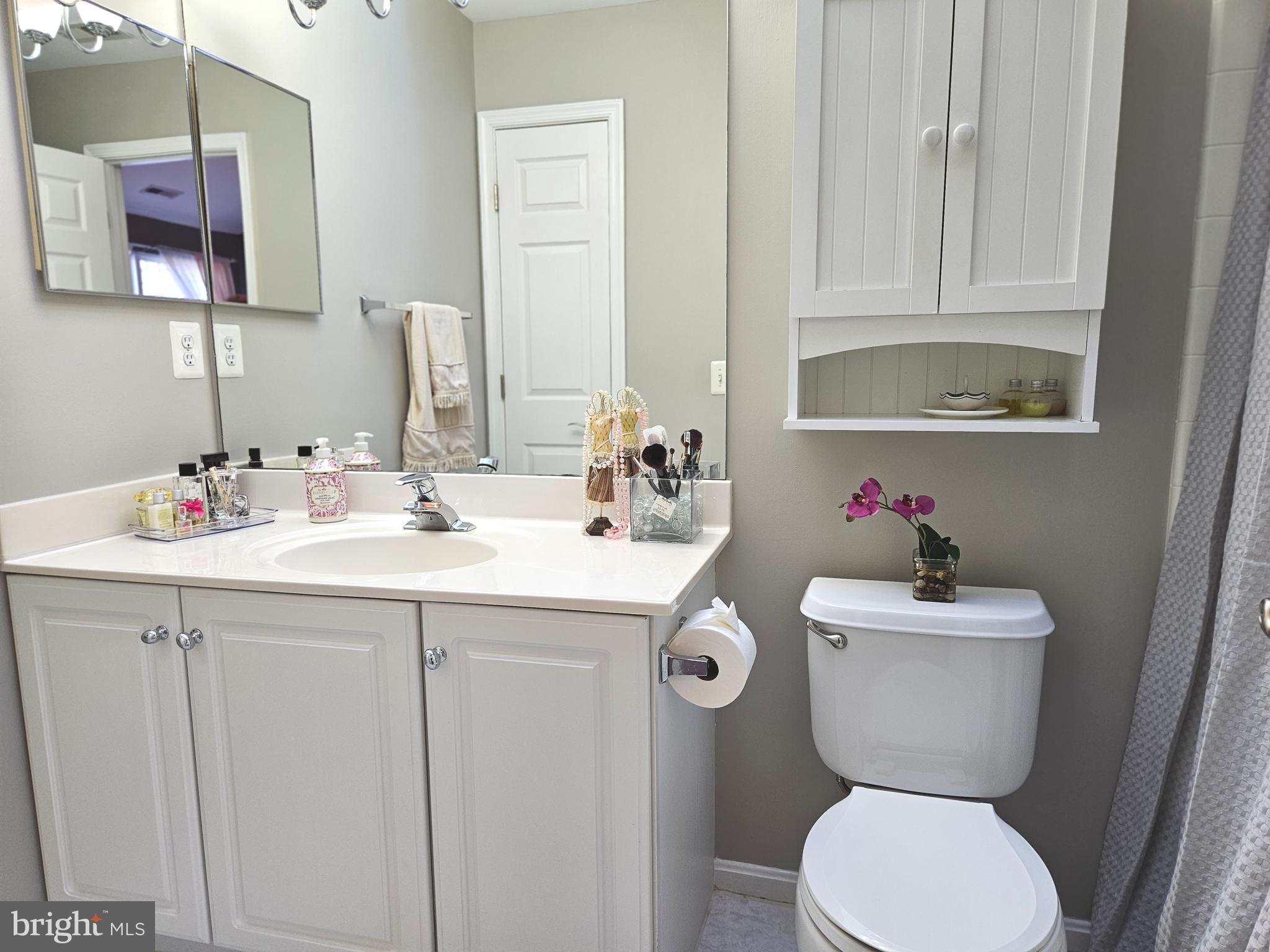 WINDGATE CONDO - Residential