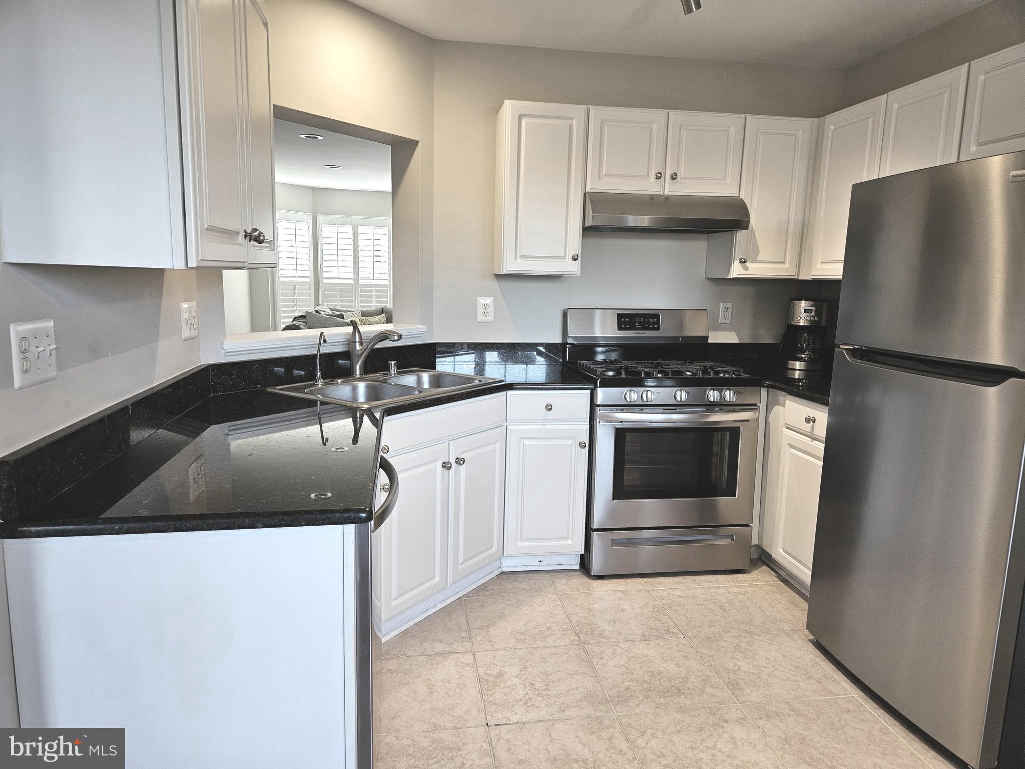 WINDGATE CONDO - Residential