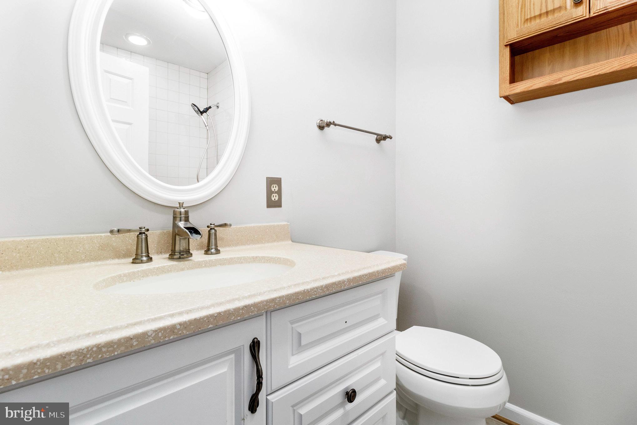 LAKE OF THE WOODS - Residential Lease