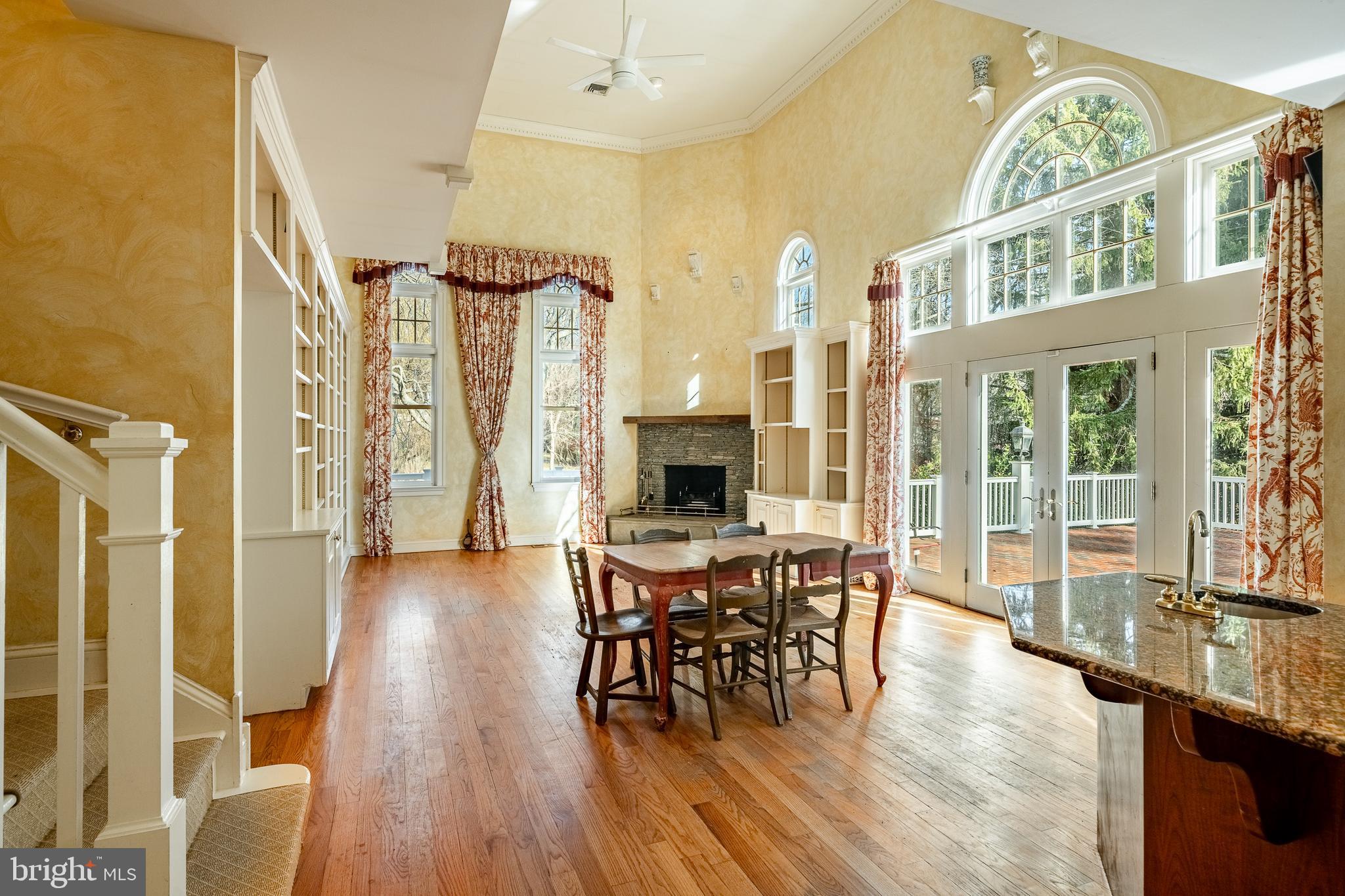 FAIRVILLE - Residential