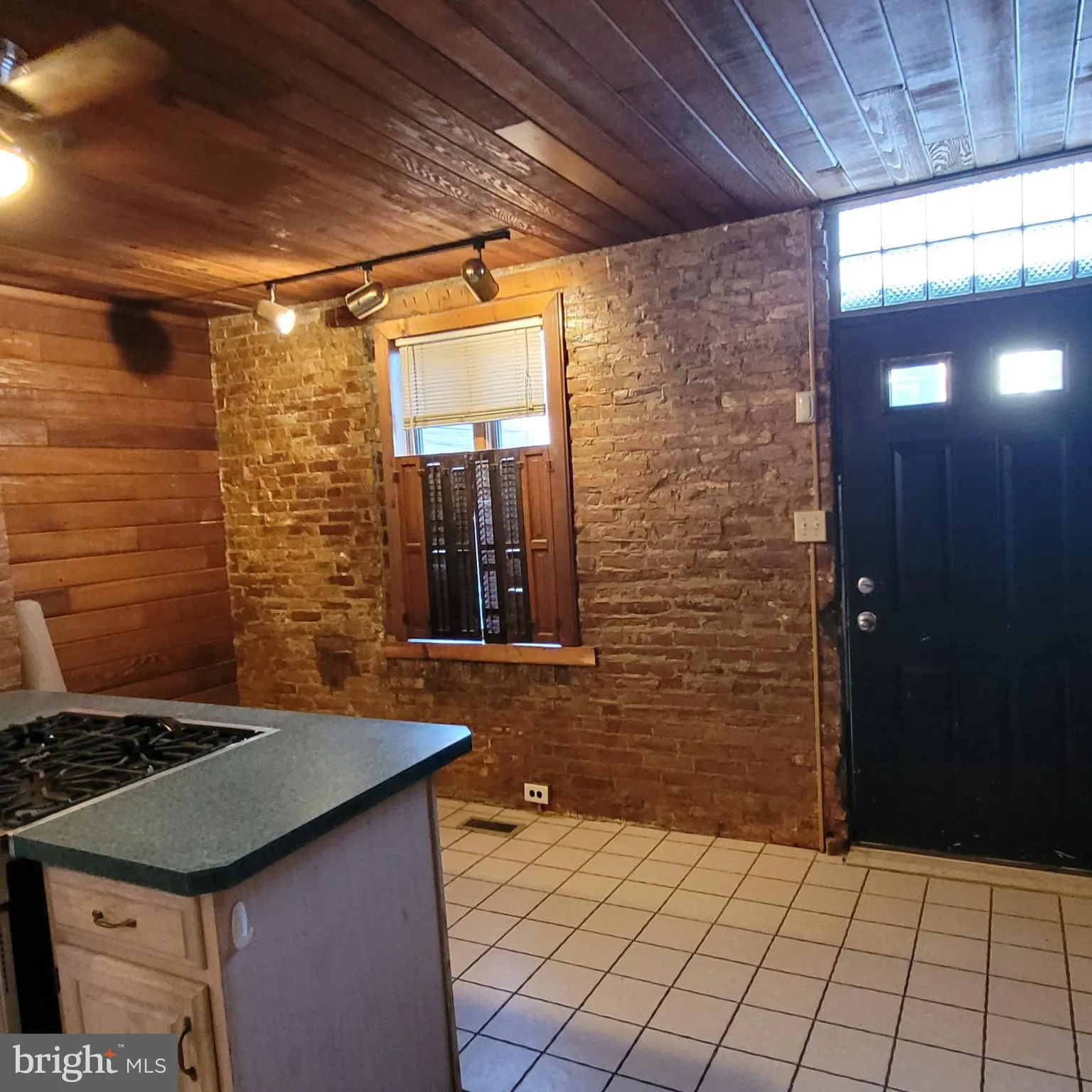 Philadelphia, Pennsylvania 19107, United States, 2 Bedrooms Bedrooms, ,1 BathroomBathrooms,Residential,Active,82124