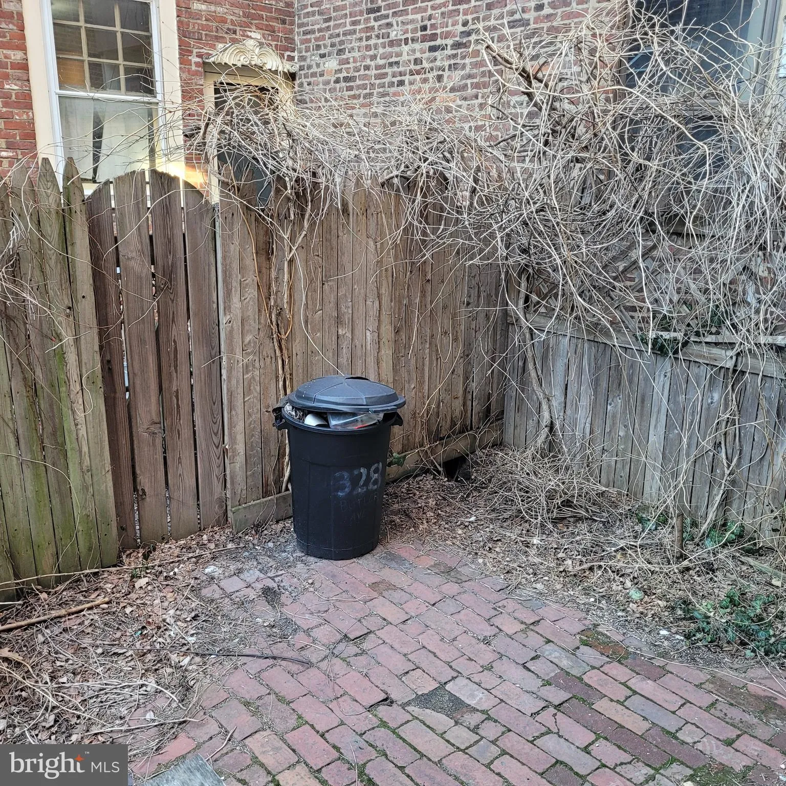 Philadelphia, Pennsylvania 19107, United States, 2 Bedrooms Bedrooms, ,1 BathroomBathrooms,Residential,Active,82124