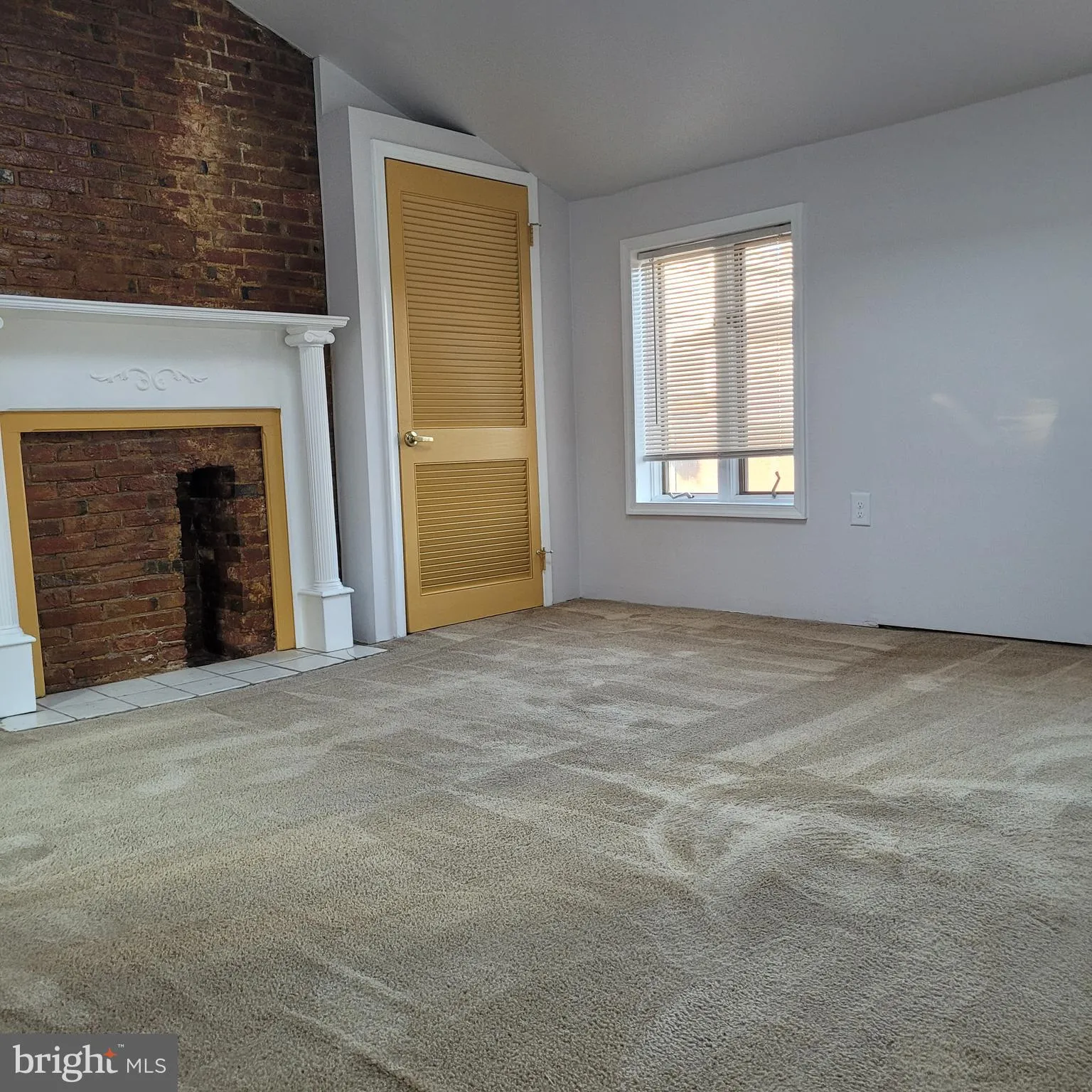 Philadelphia, Pennsylvania 19107, United States, 2 Bedrooms Bedrooms, ,1 BathroomBathrooms,Residential,Active,82124