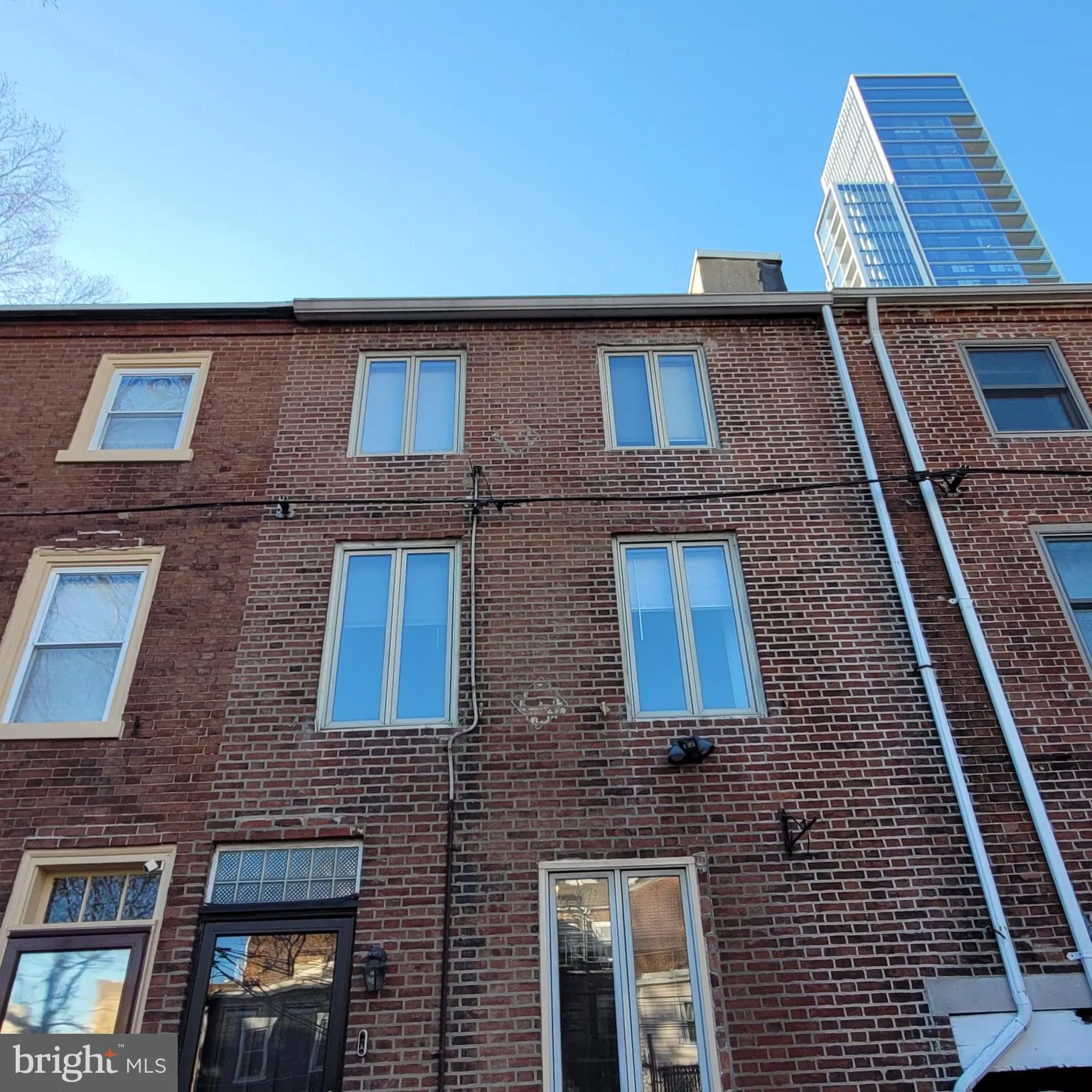 Philadelphia, Pennsylvania 19107, United States, 2 Bedrooms Bedrooms, ,1 BathroomBathrooms,Residential,Active,82124