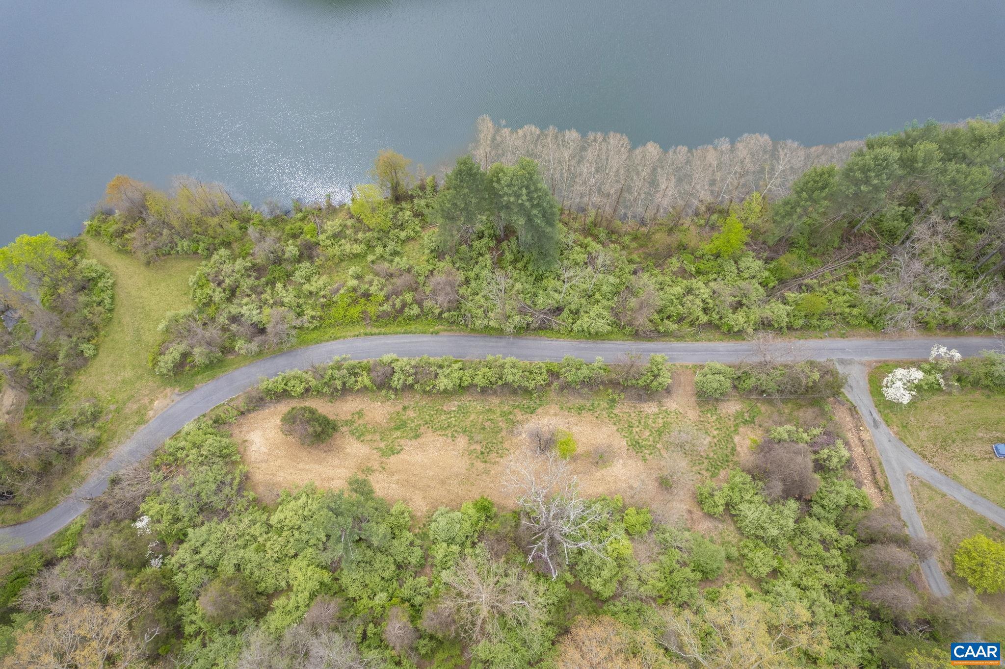 LAKE ALBEMARLE - Land
