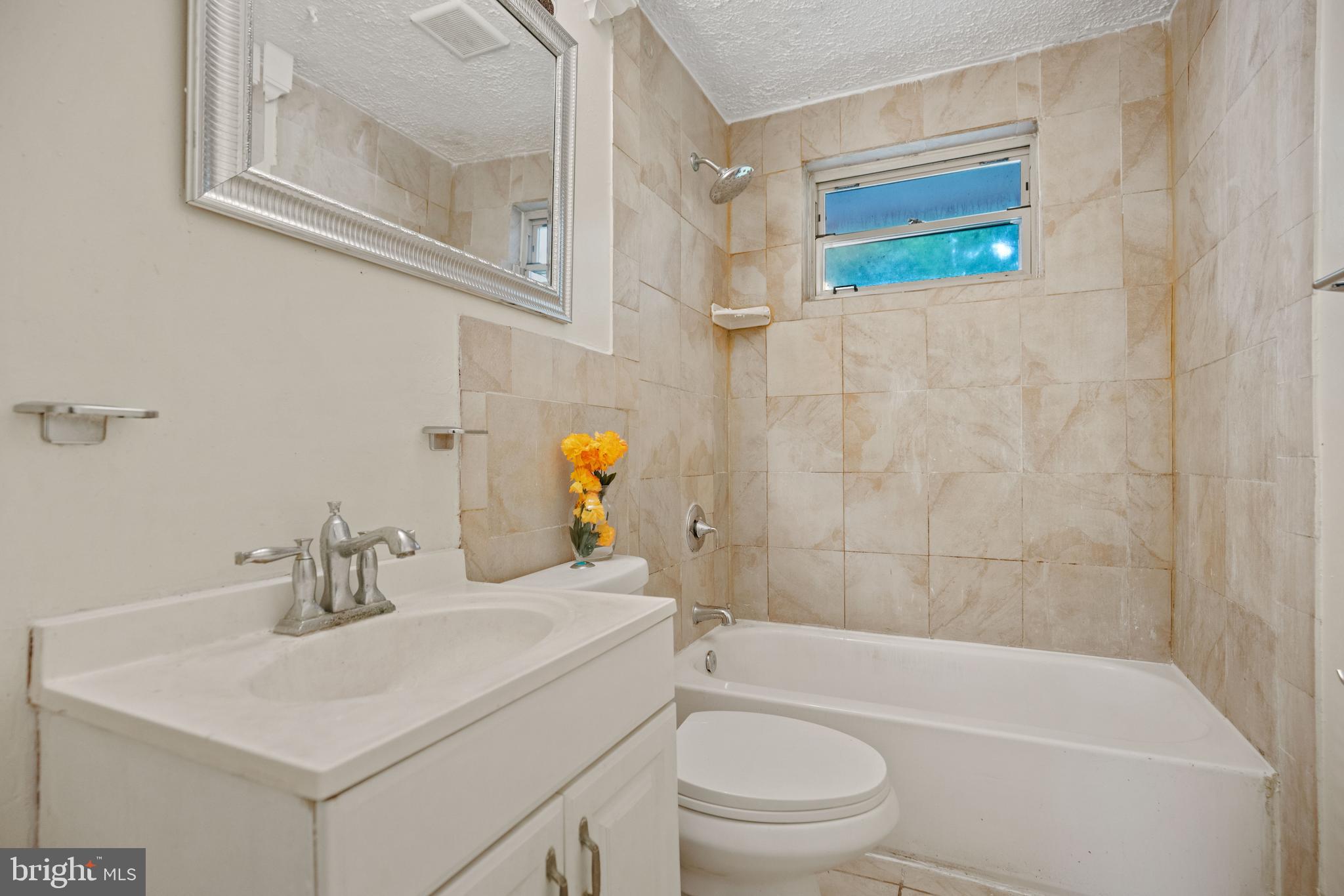 EARLY MANOR - Residential