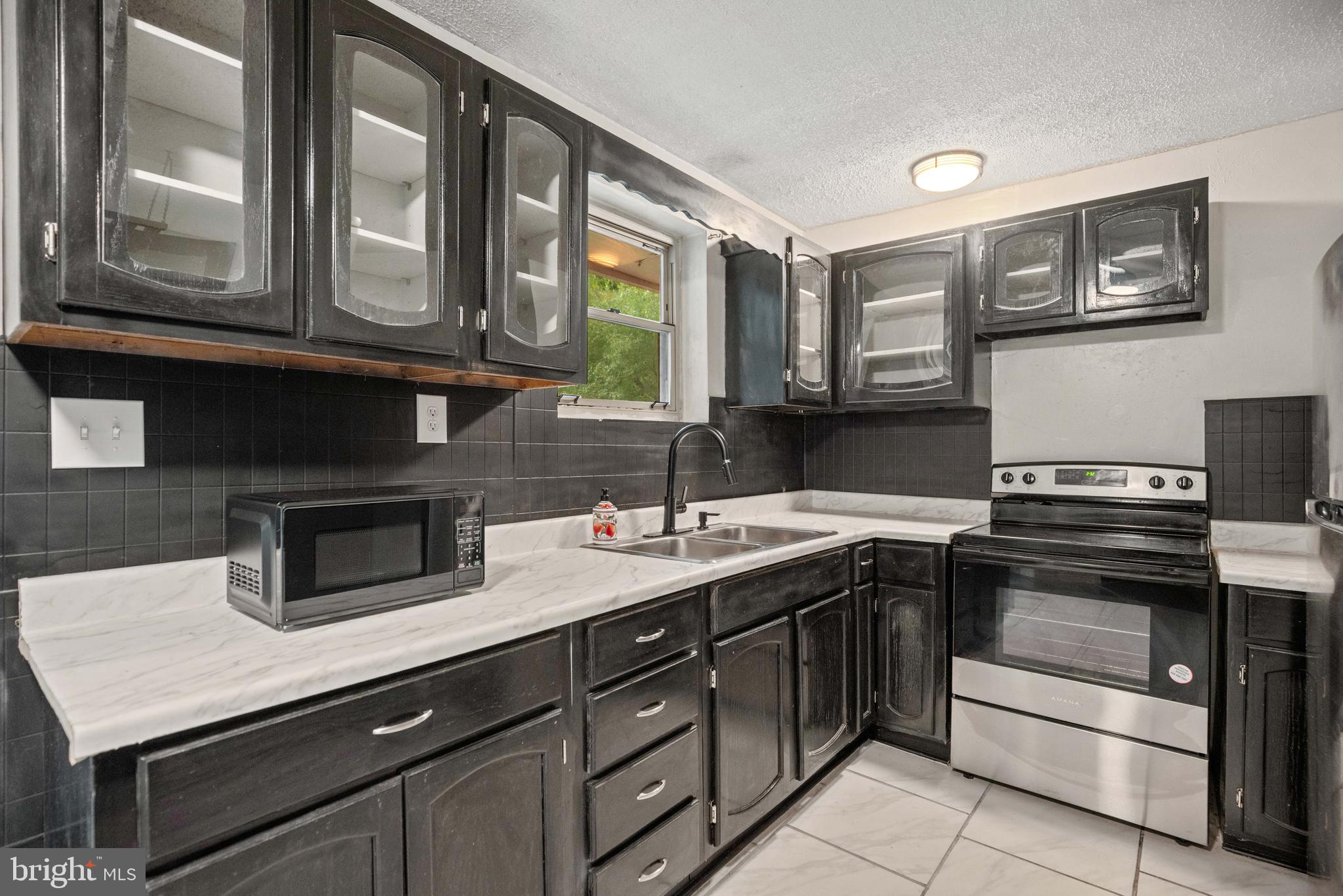 EARLY MANOR - Residential