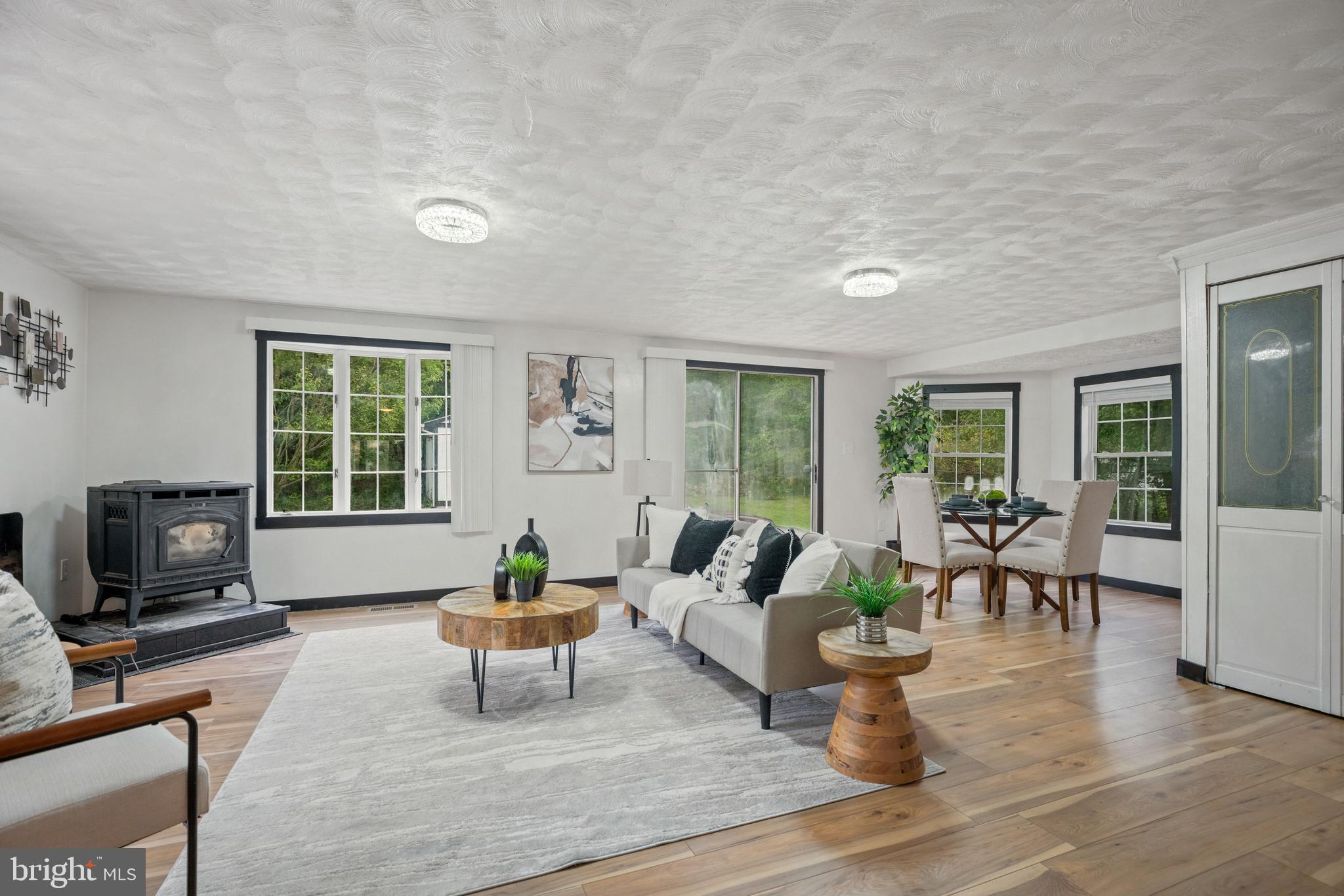 EARLY MANOR - Residential