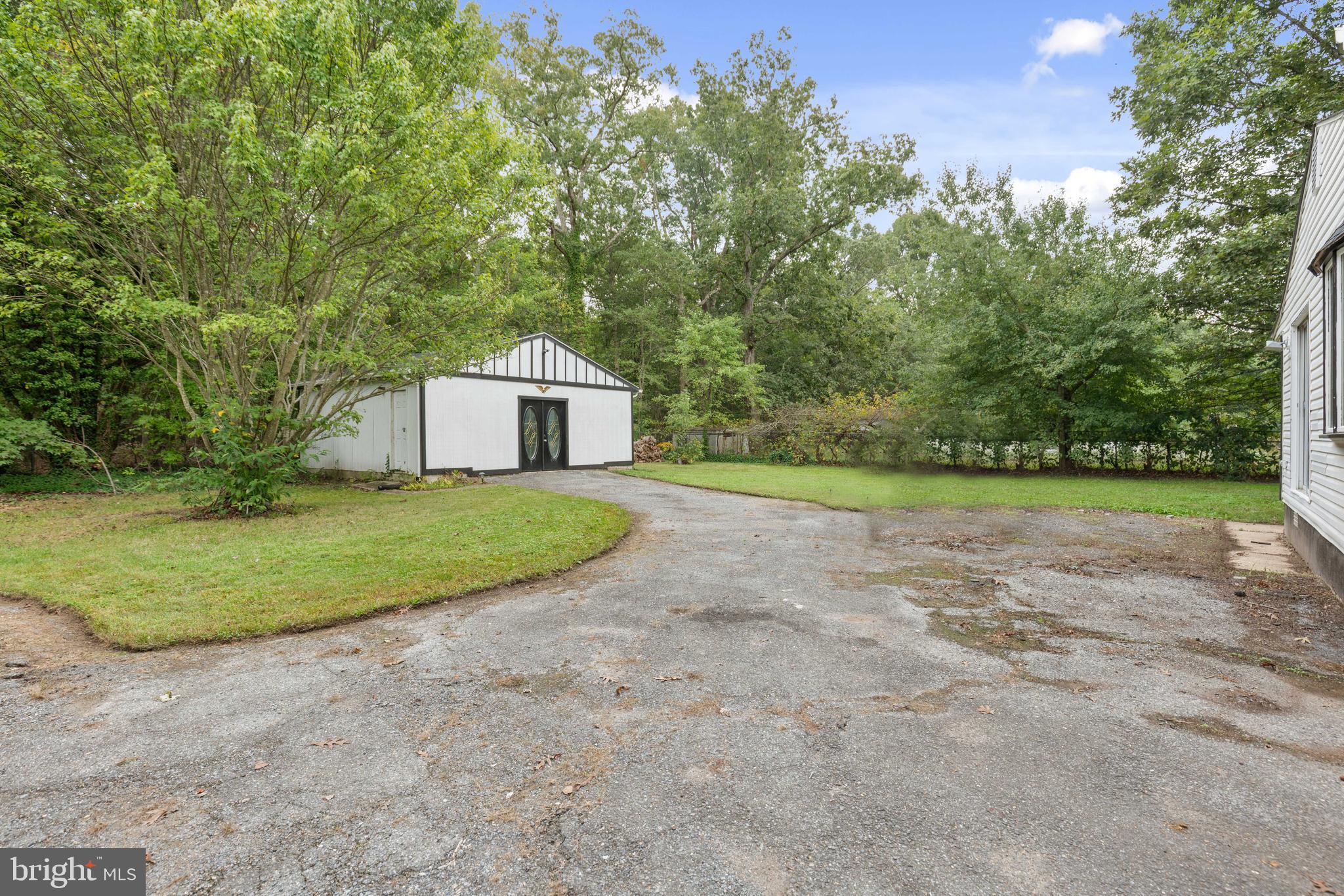 EARLY MANOR - Residential