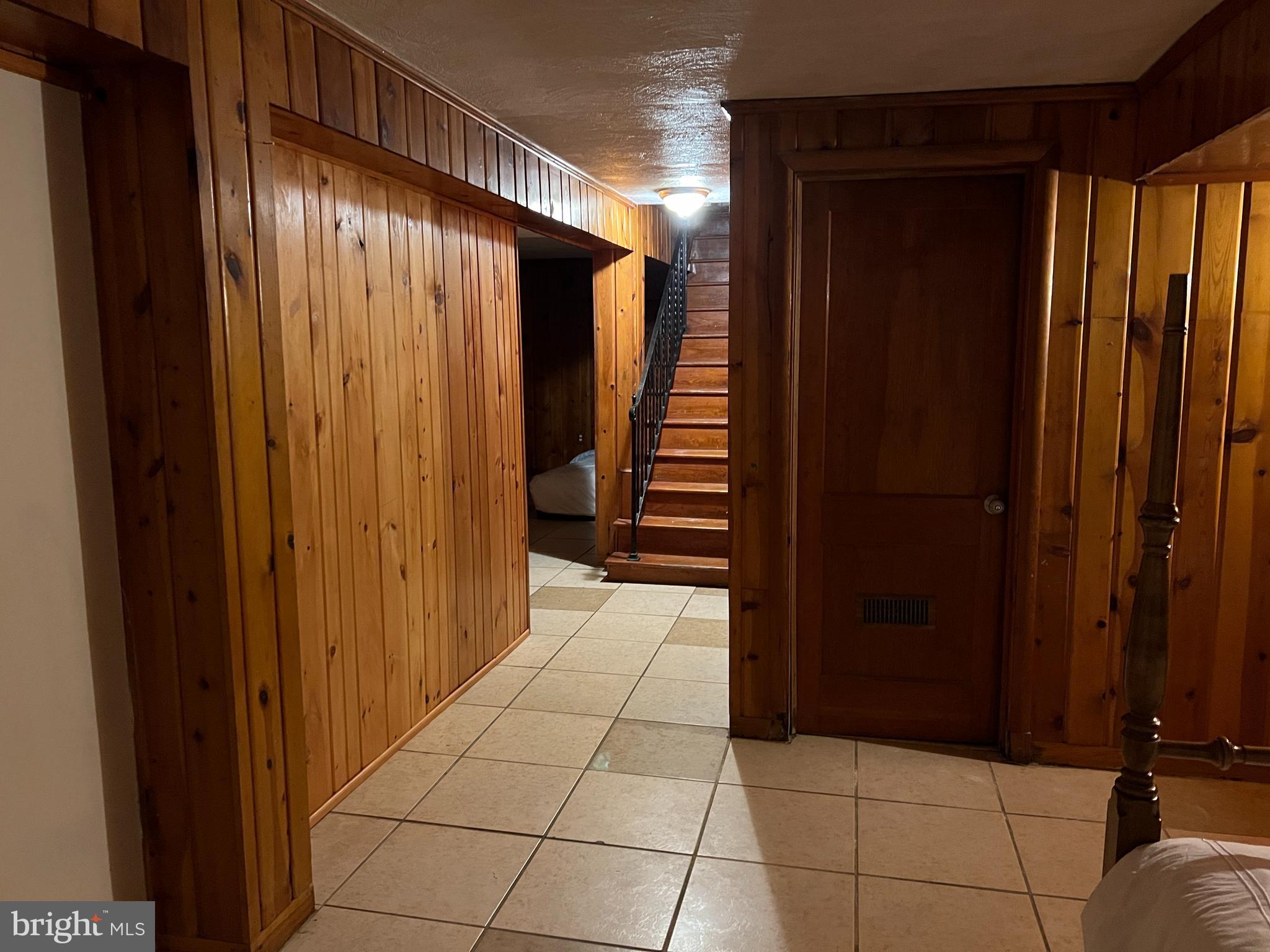 HOMESTEAD ESTATES - Residential Lease