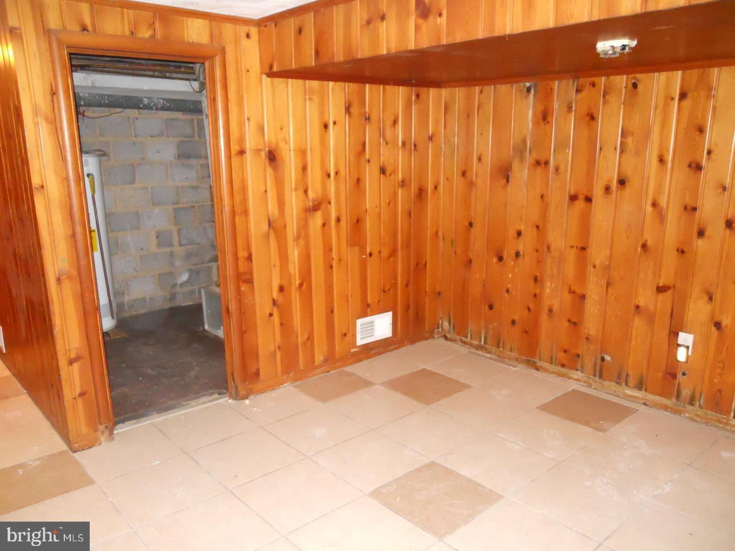 HOMESTEAD ESTATES - Residential Lease