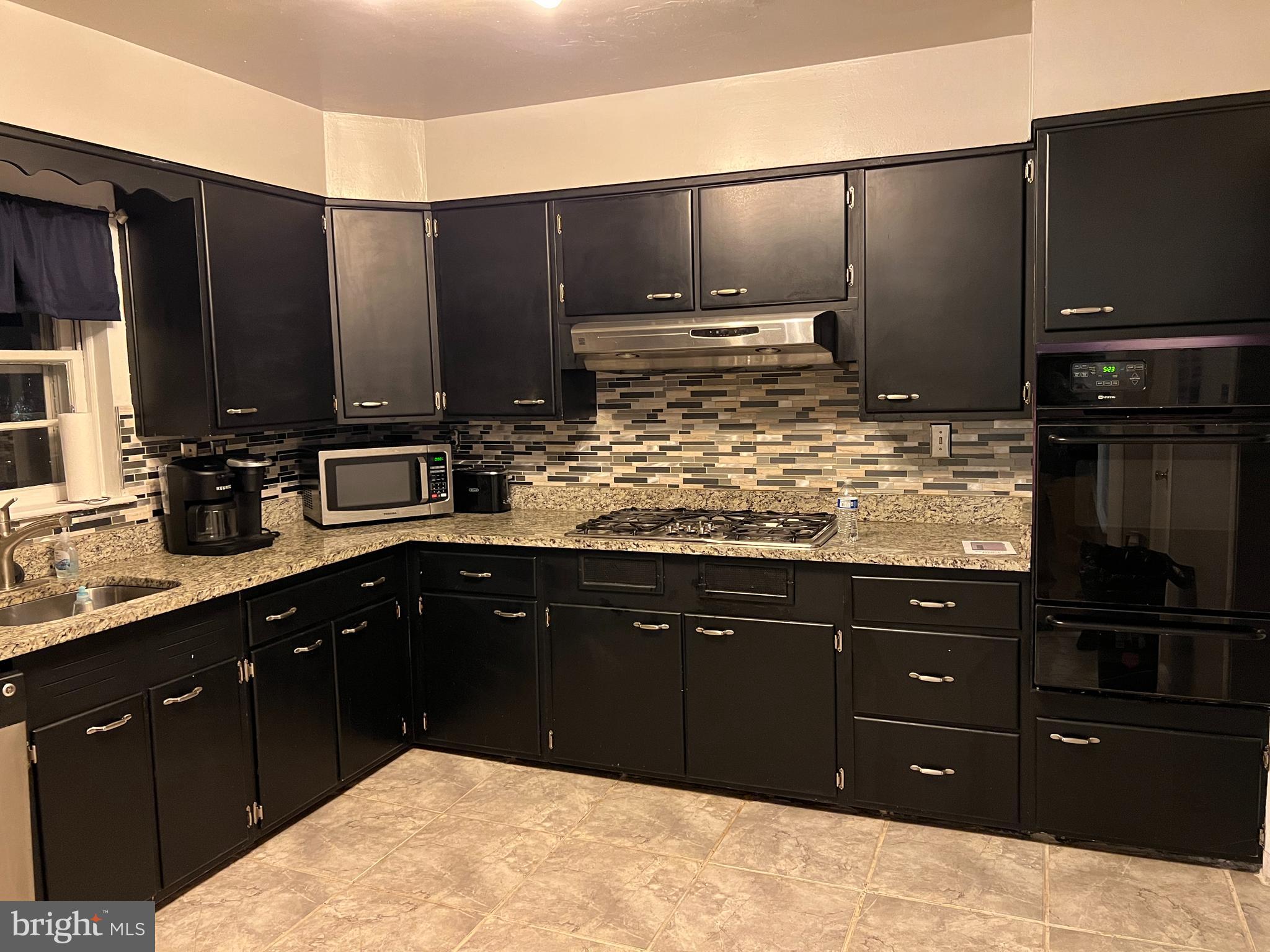 HOMESTEAD ESTATES - Residential Lease