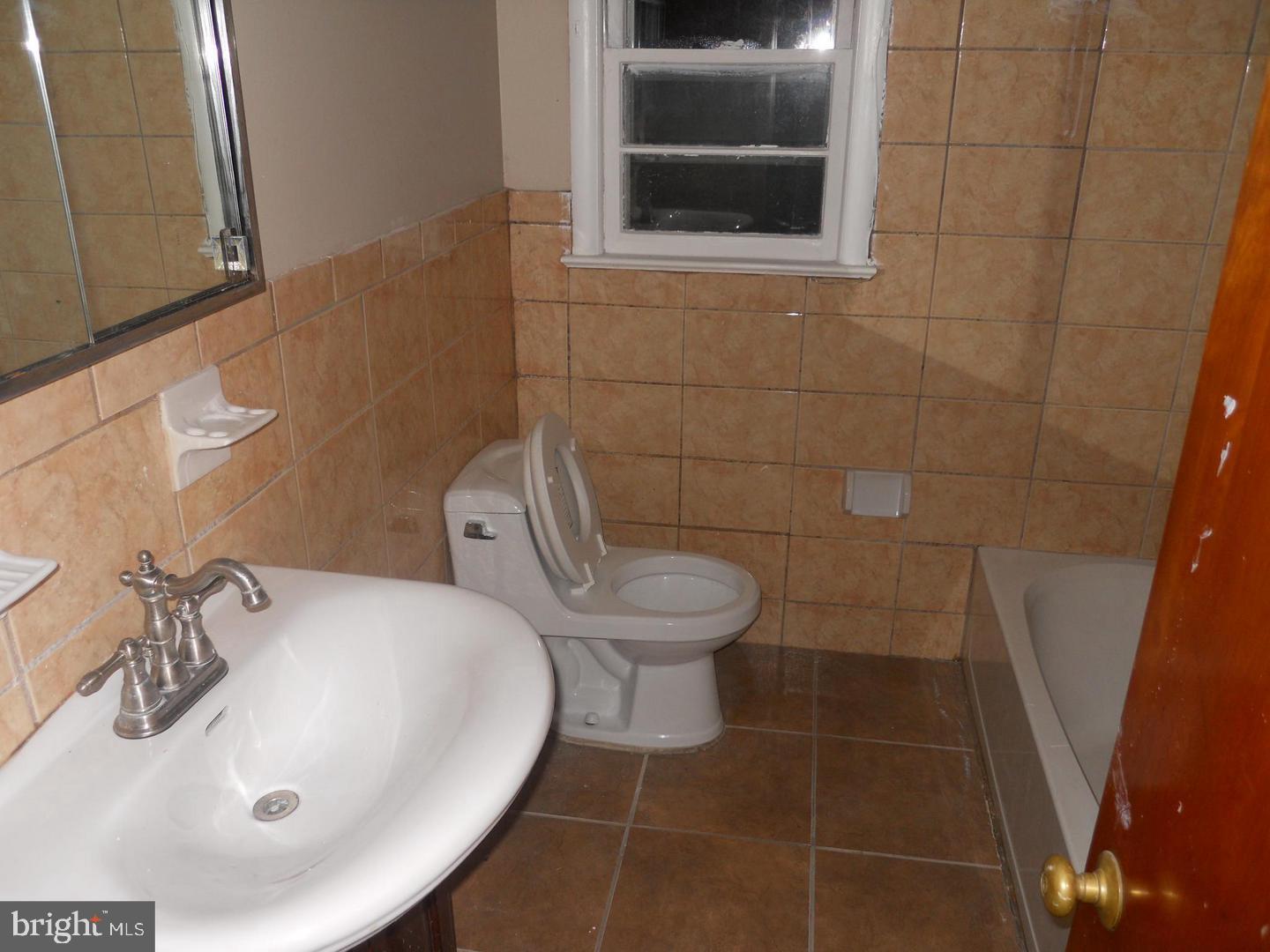 HOMESTEAD ESTATES - Residential Lease