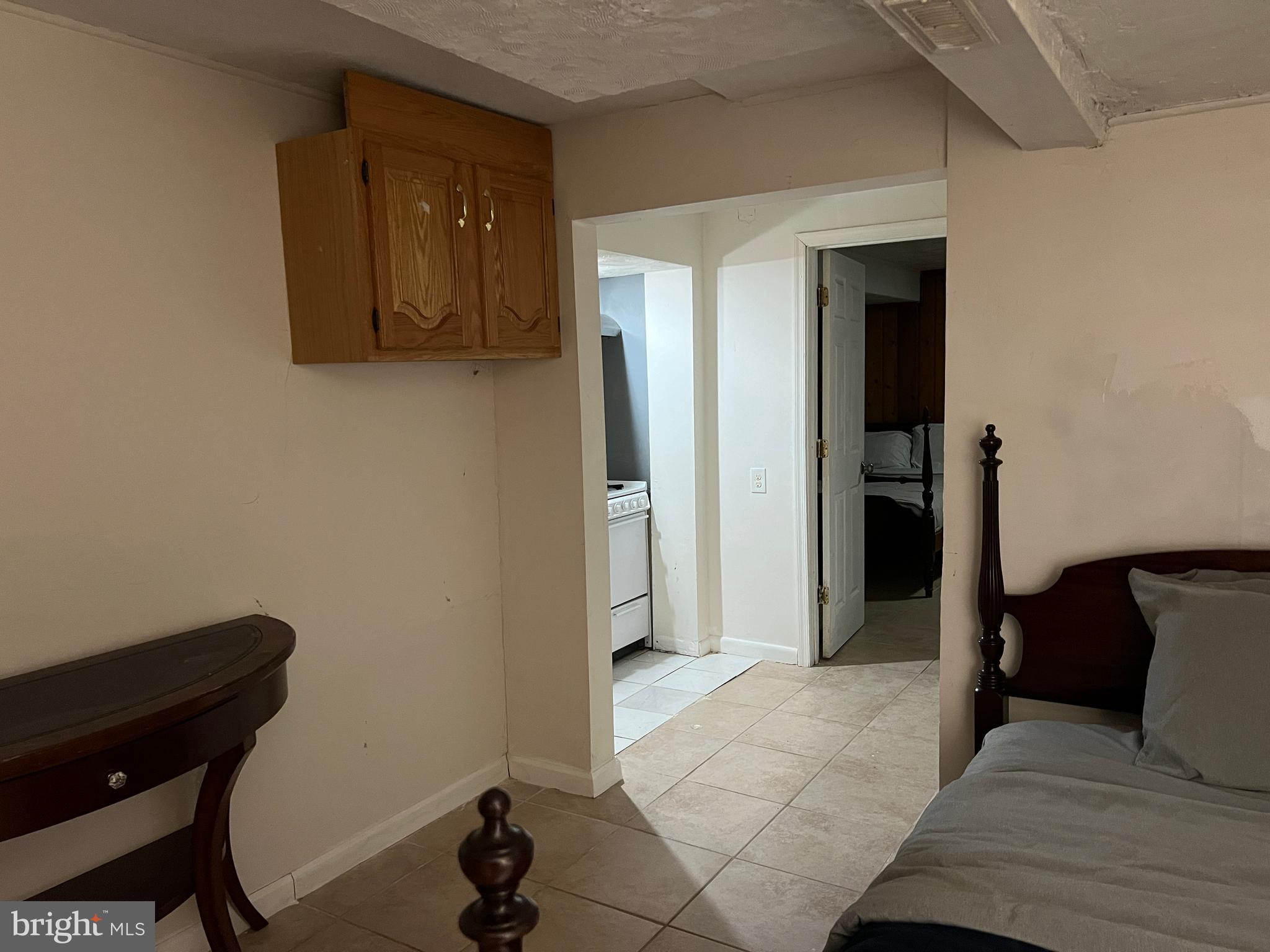 HOMESTEAD ESTATES - Residential Lease