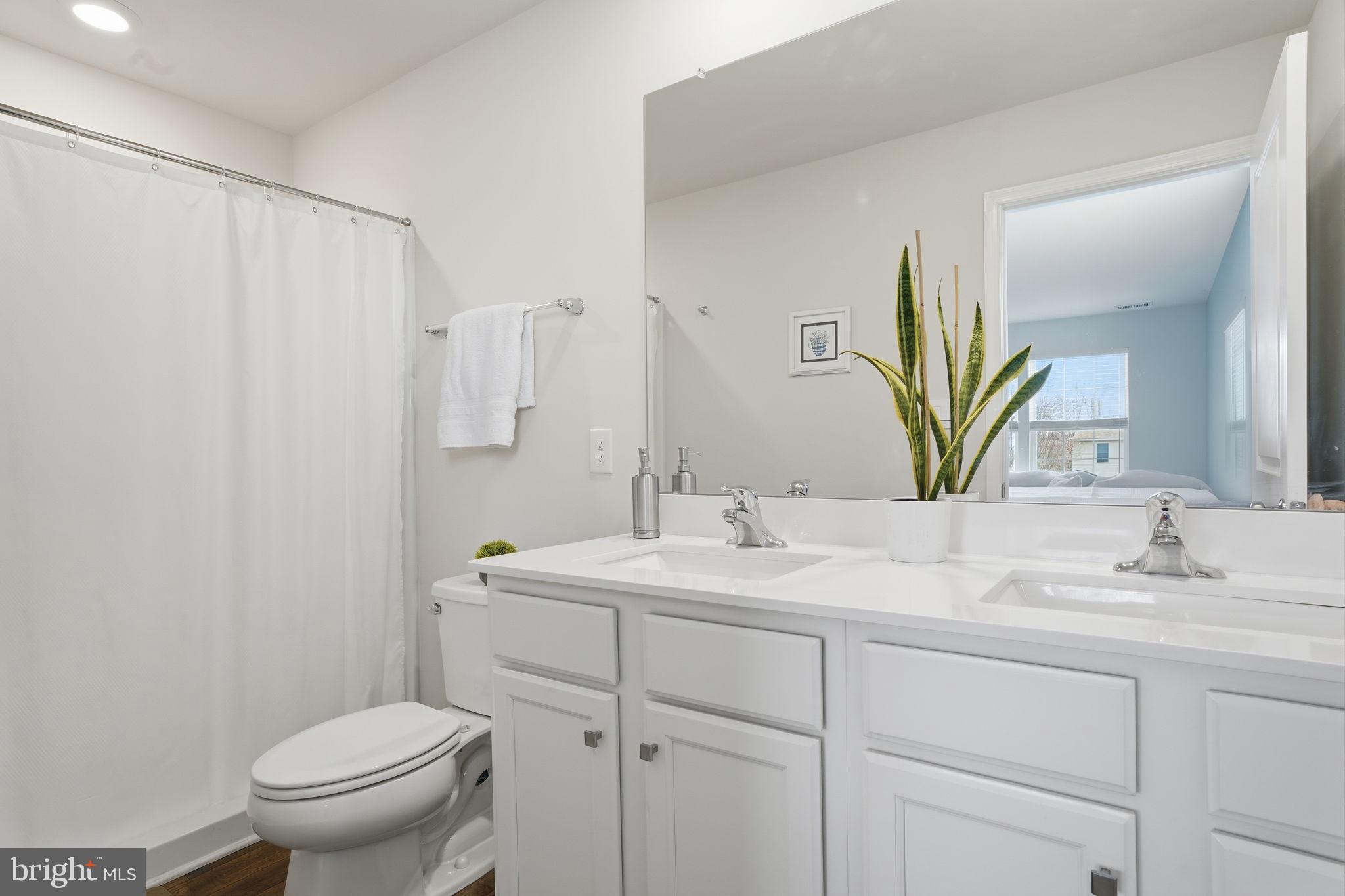 STILL WATERS - Residential