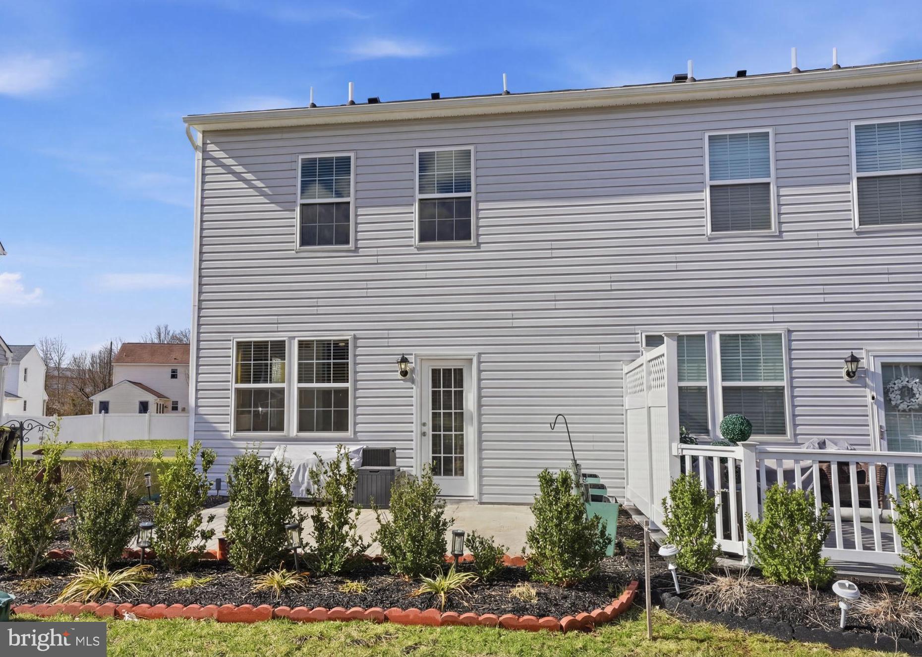 STILL WATERS - Residential