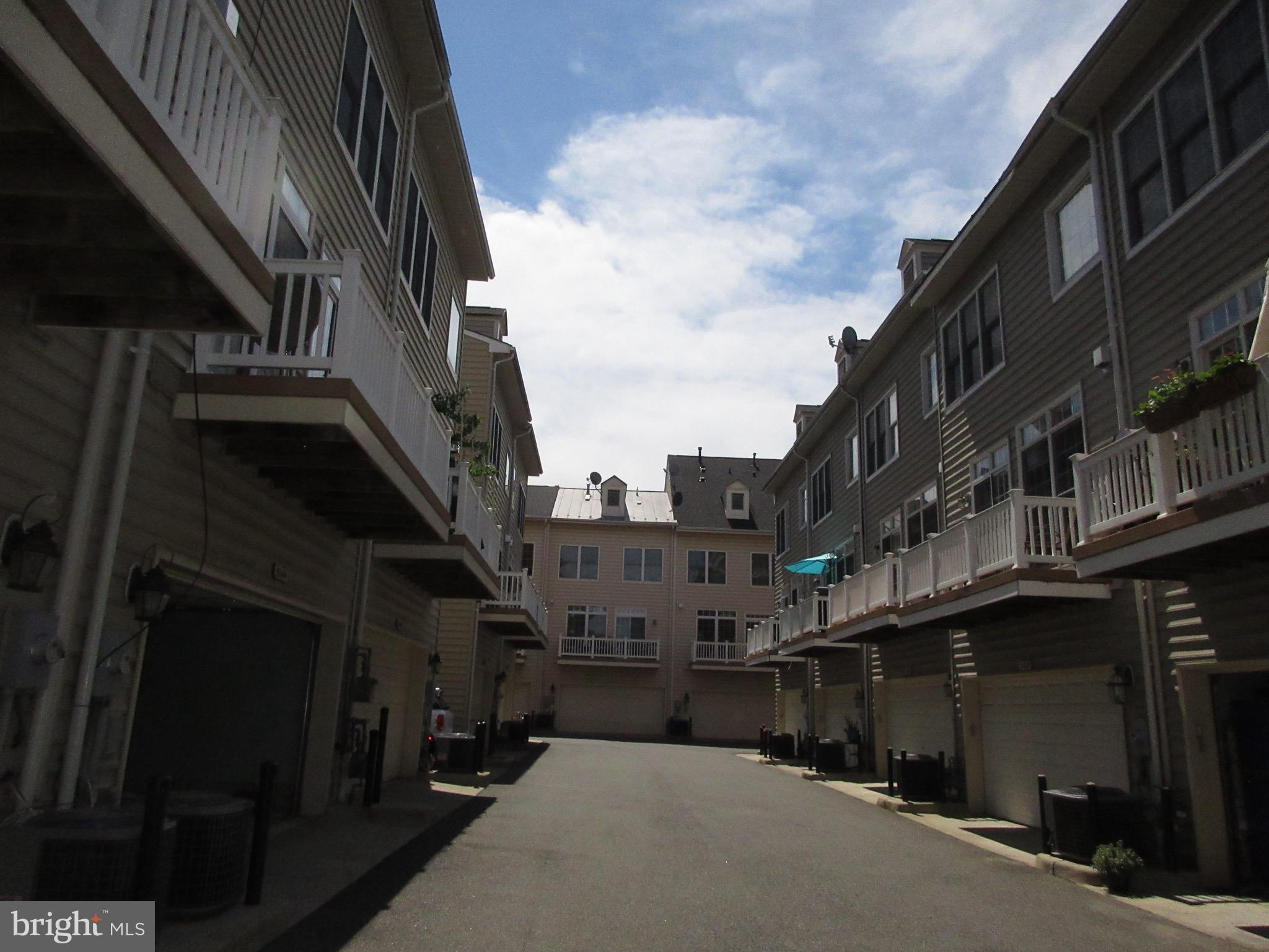 CAMERON STATION - Residential Lease