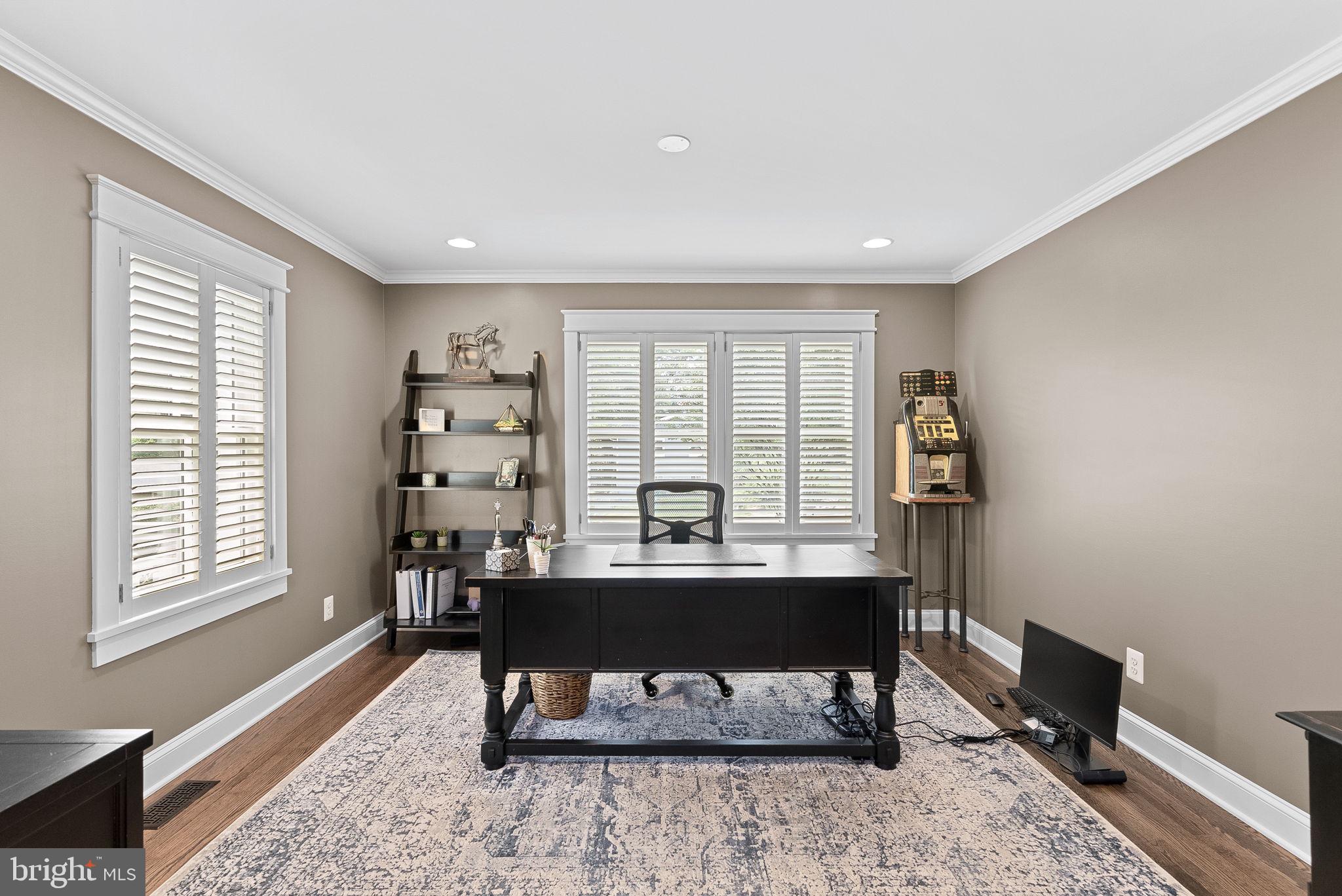 WESTHAMPTON - Residential