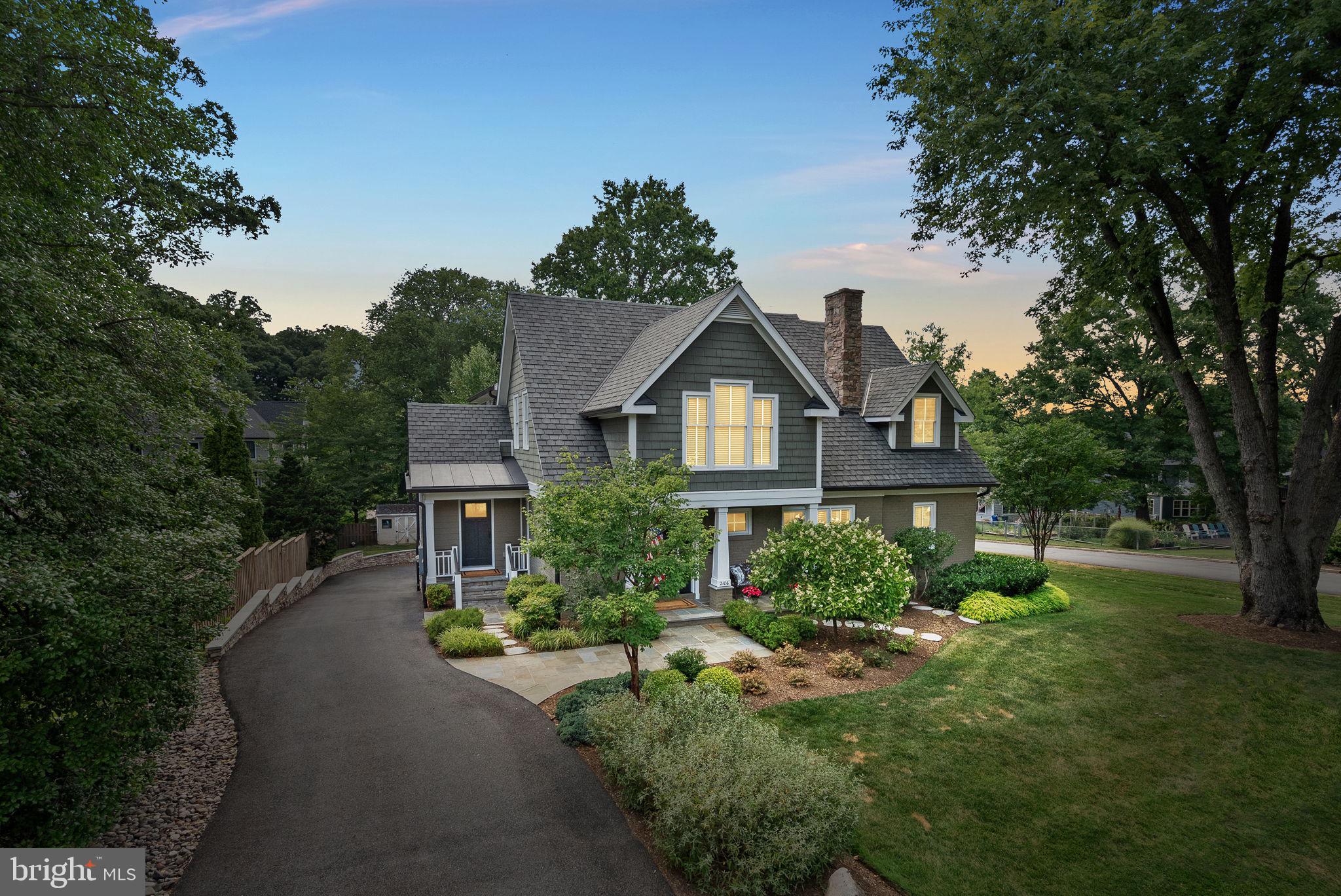 WESTHAMPTON - Residential