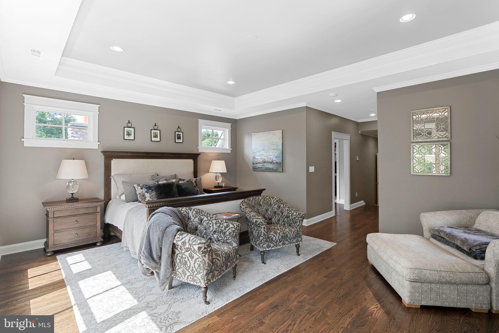 WESTHAMPTON - Residential