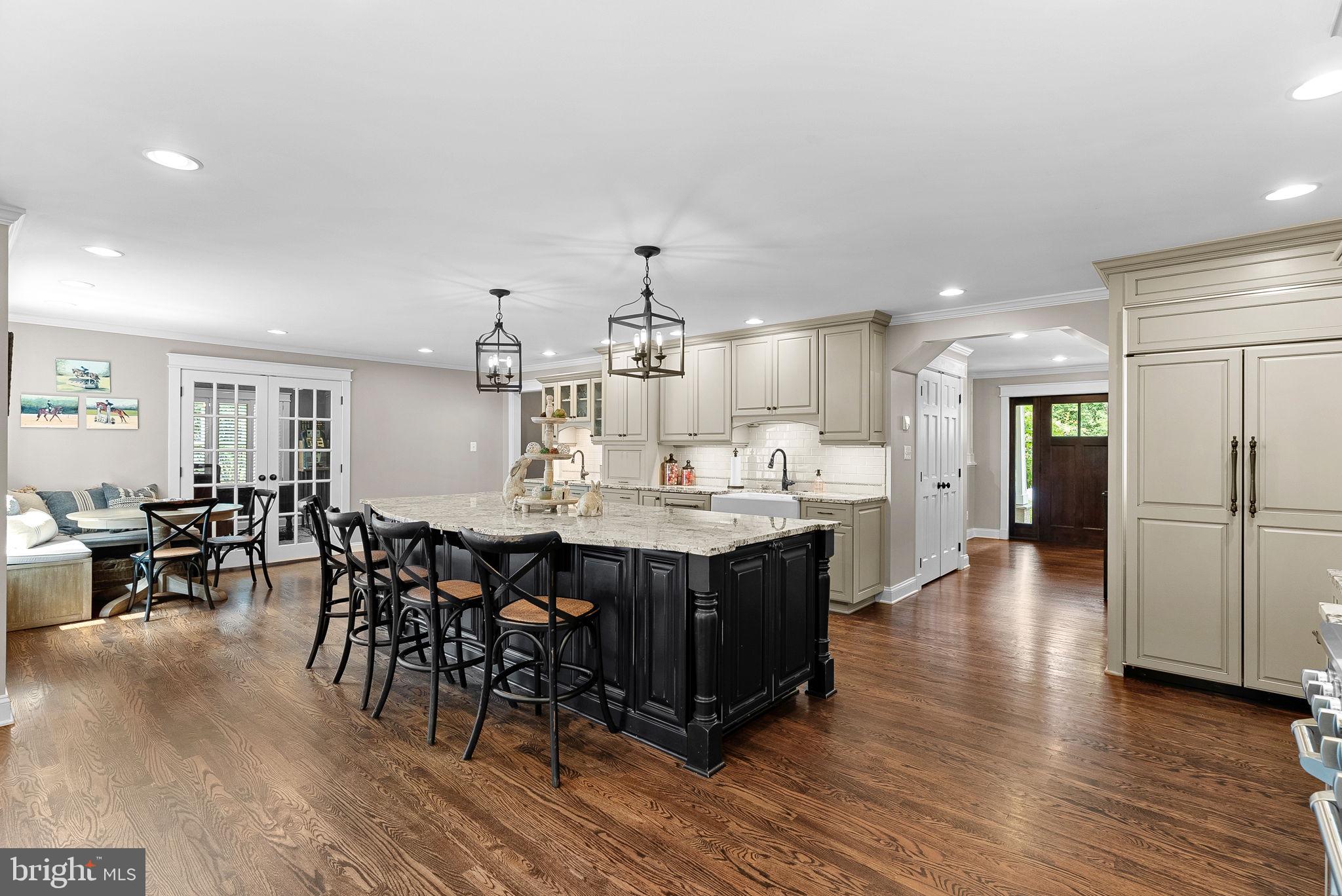 WESTHAMPTON - Residential