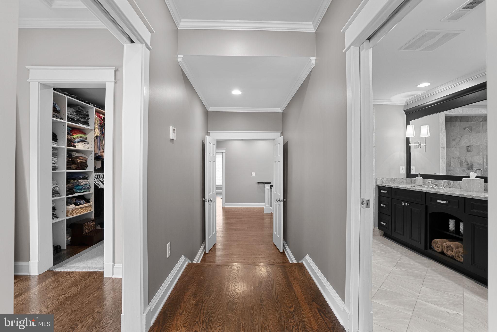 WESTHAMPTON - Residential