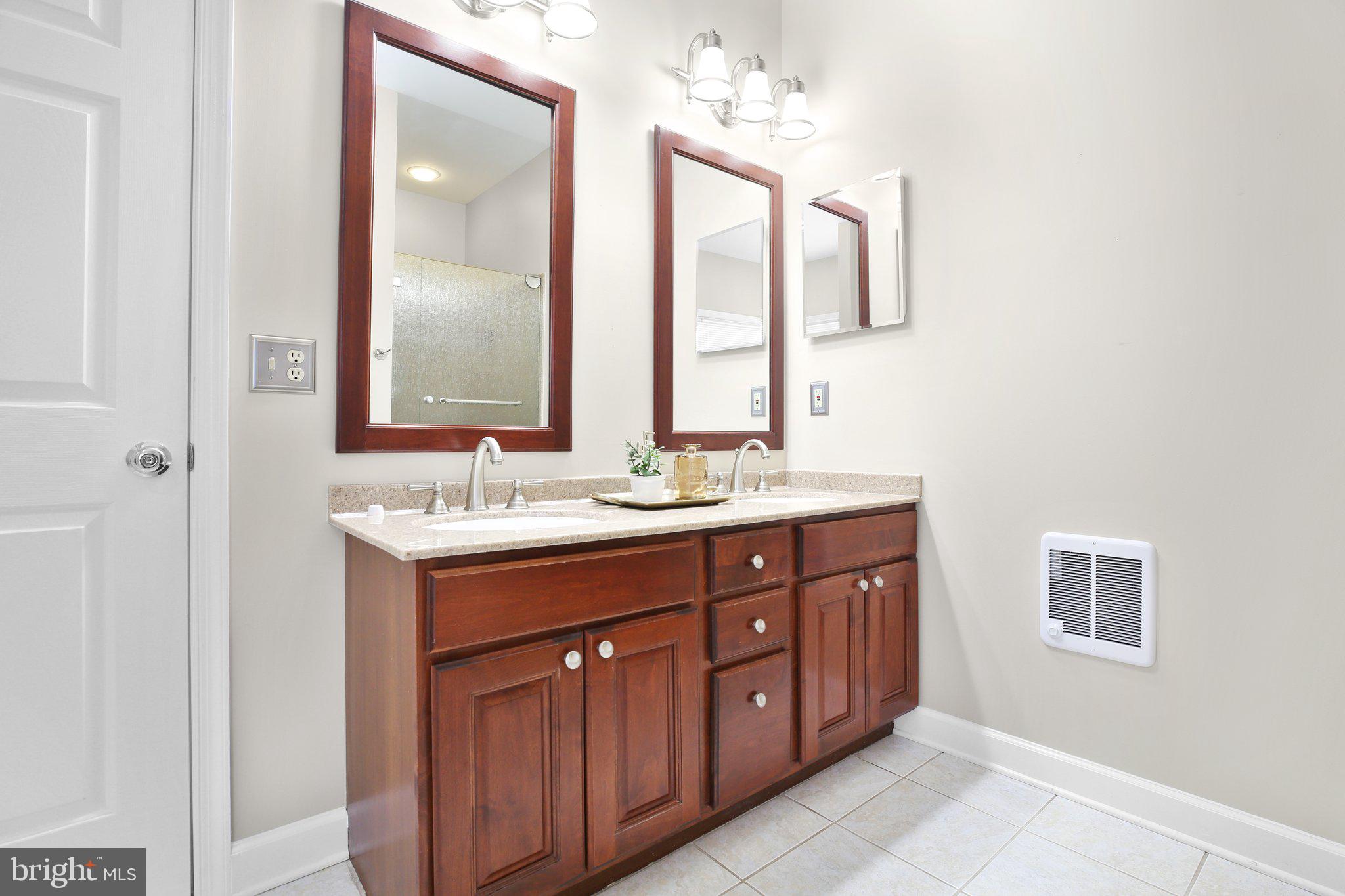 LEE'S HILL SOUTH - Residential