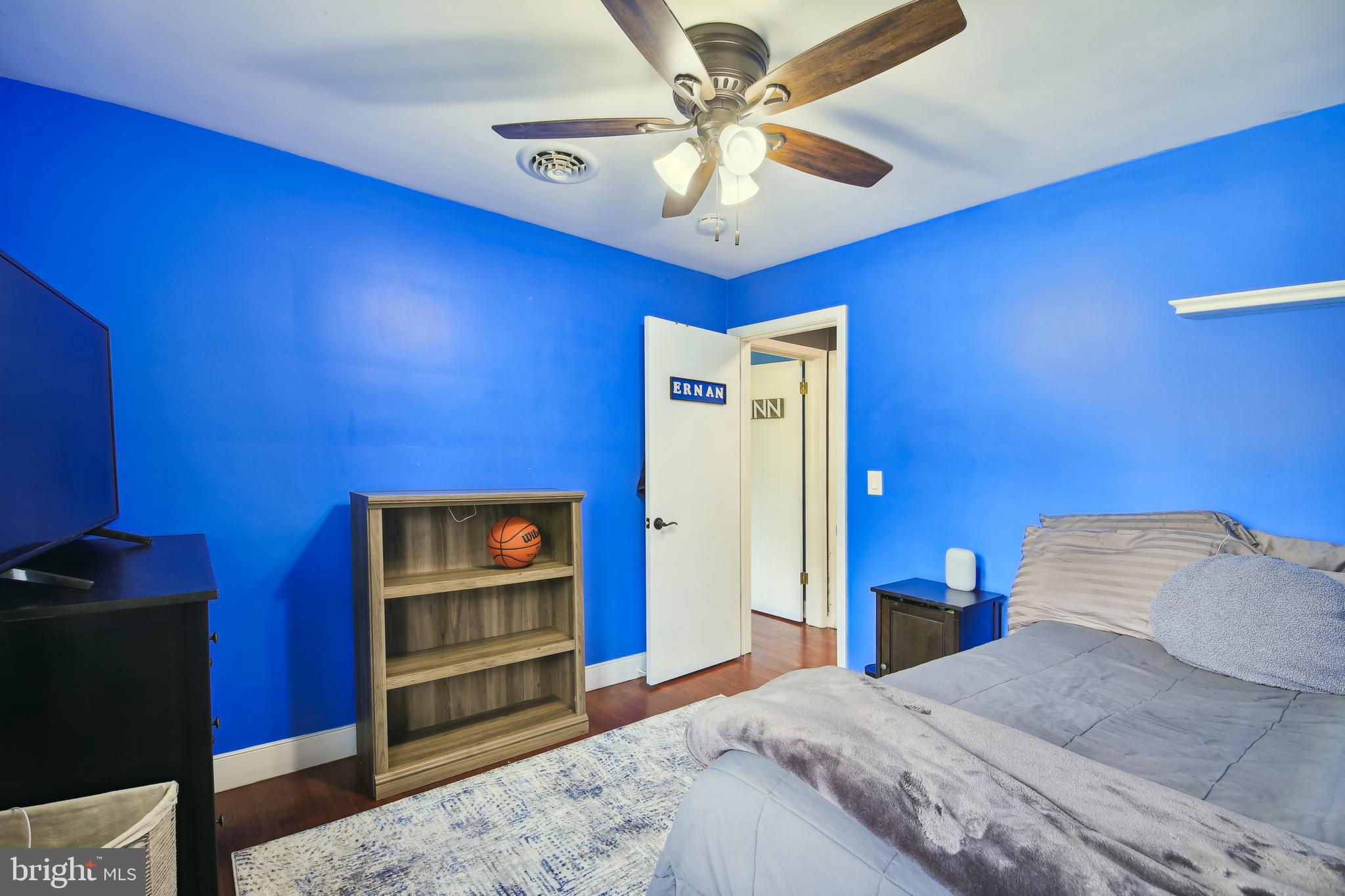 CRESTWOOD - Residential