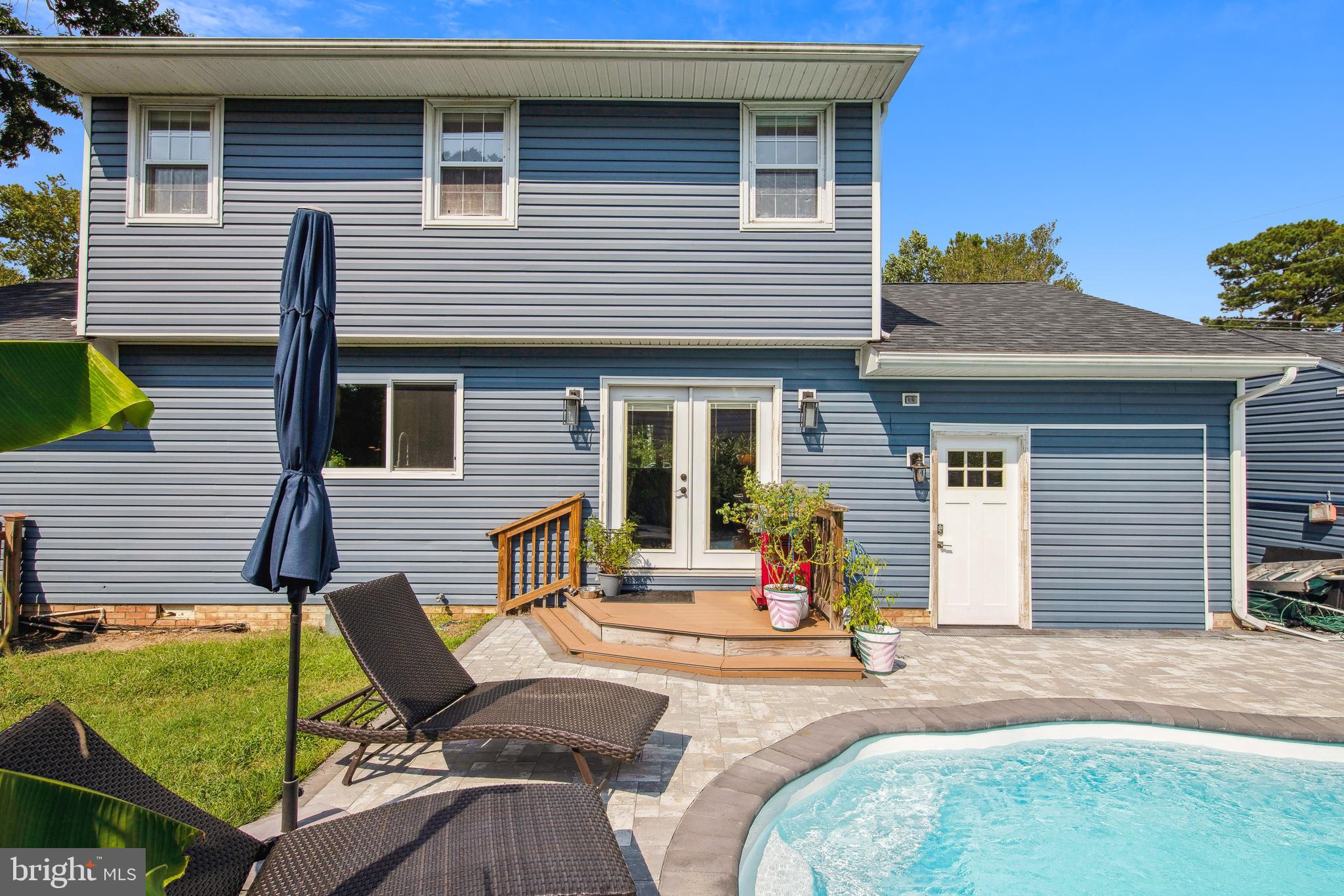 CRESTWOOD - Residential