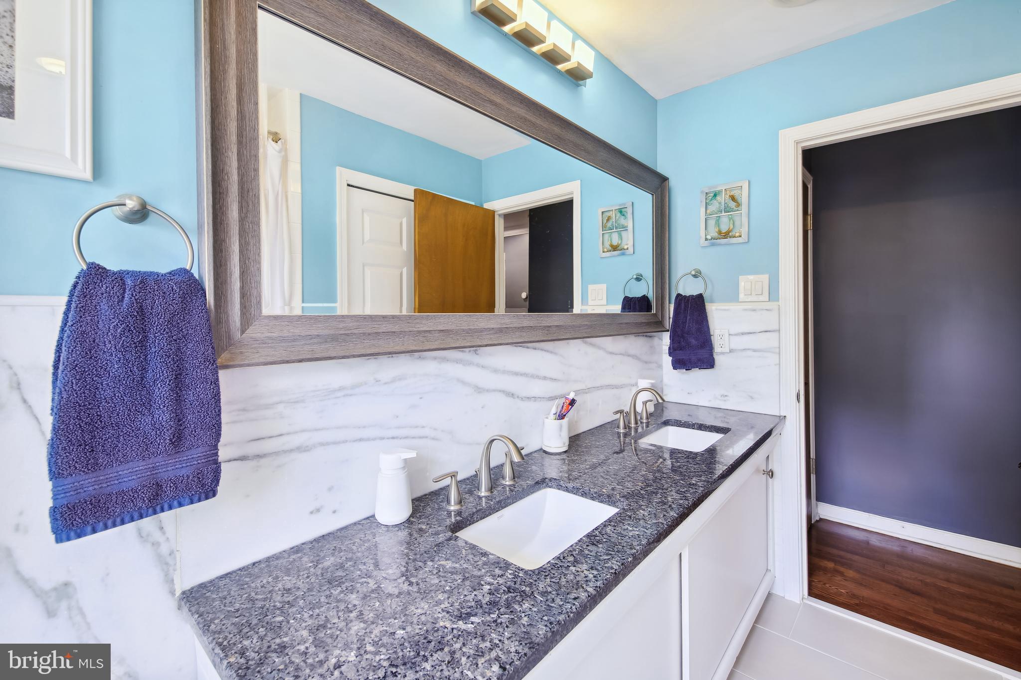 CRESTWOOD - Residential