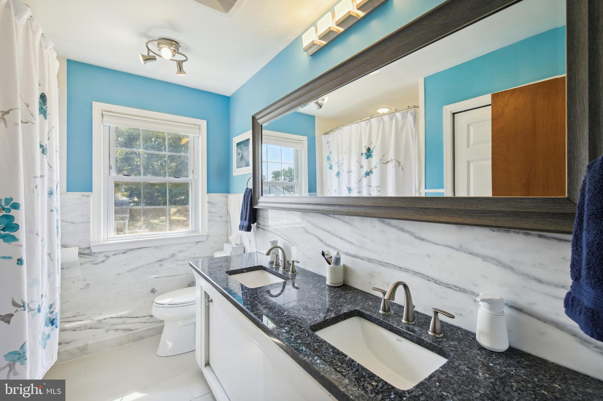 CRESTWOOD - Residential