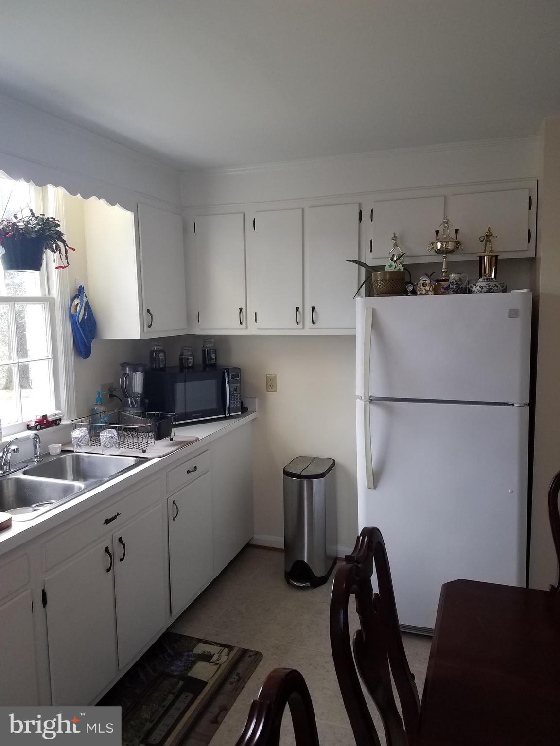 10 ACRE HORSE FARM - Residential Lease