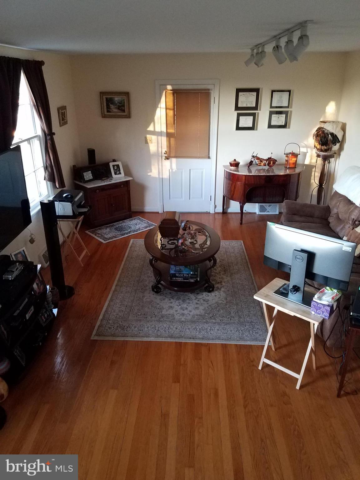 10 ACRE HORSE FARM - Residential Lease