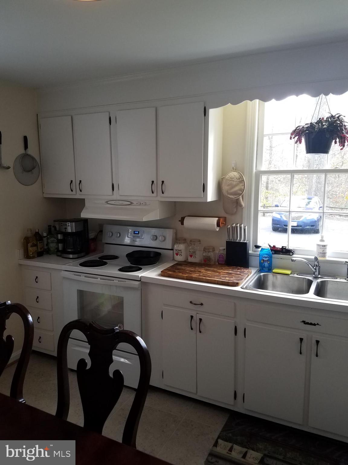 10 ACRE HORSE FARM - Residential Lease