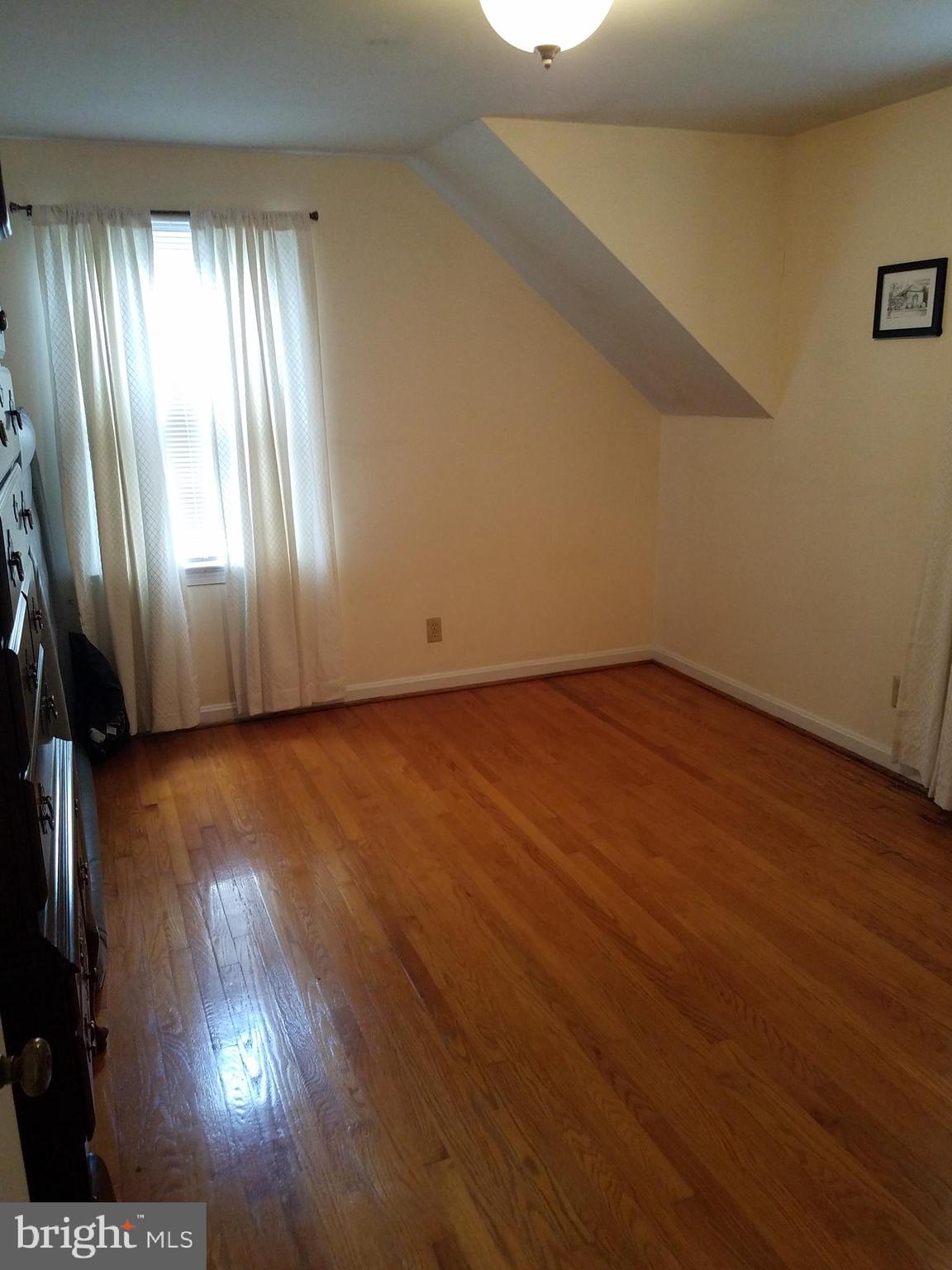 10 ACRE HORSE FARM - Residential Lease