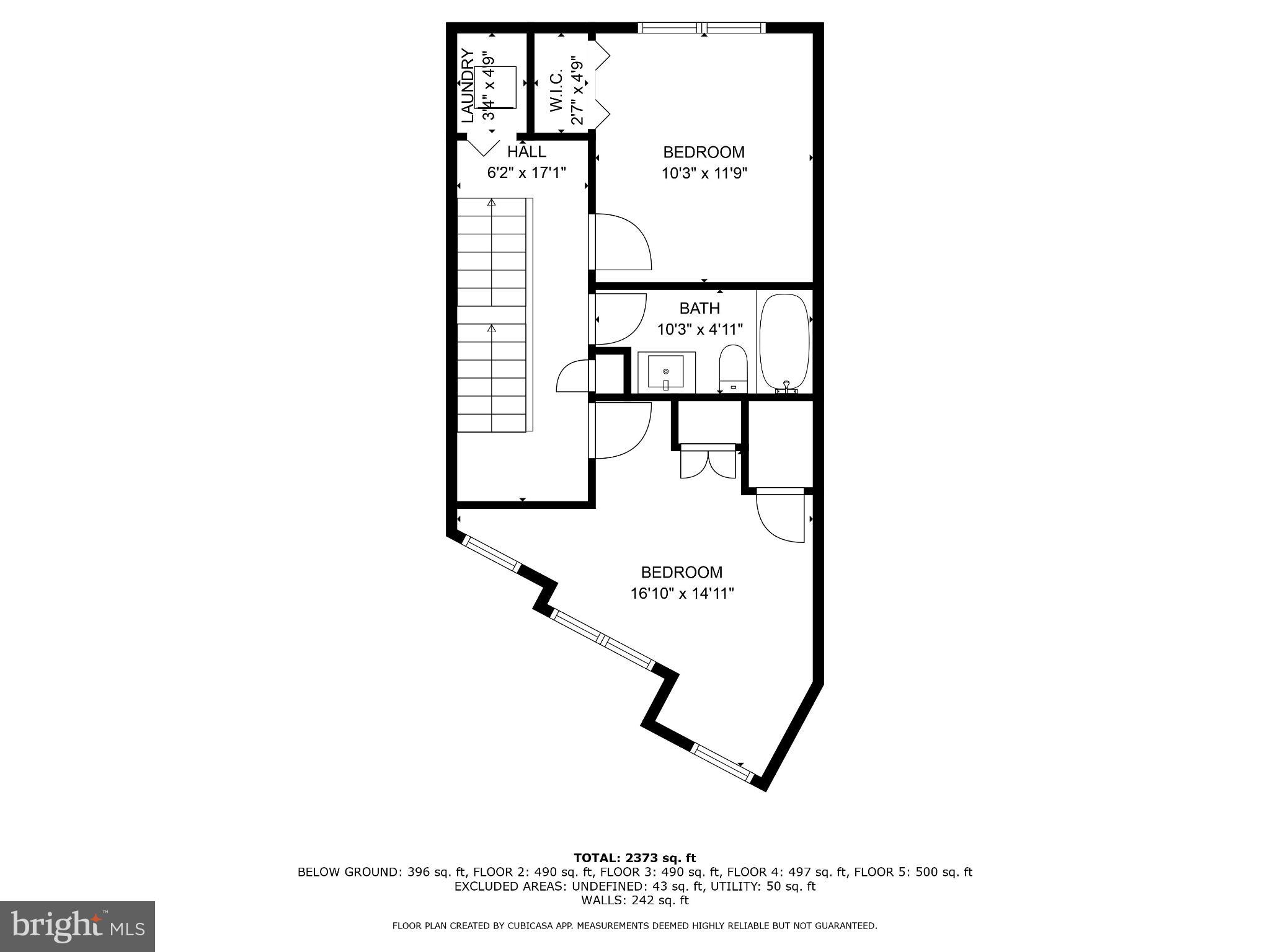 QUEEN VILLAGE - Residential