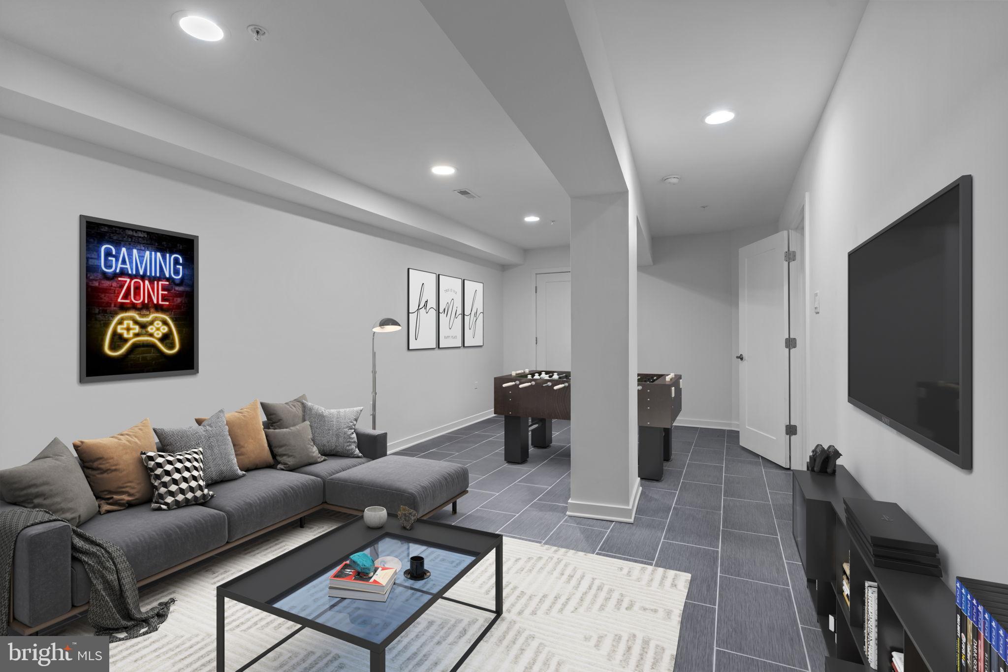 QUEEN VILLAGE - Residential