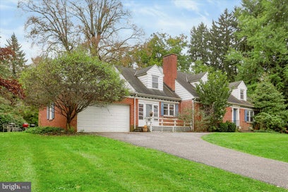 958 COUNTRY CLUB ROAD YORK PA 17403