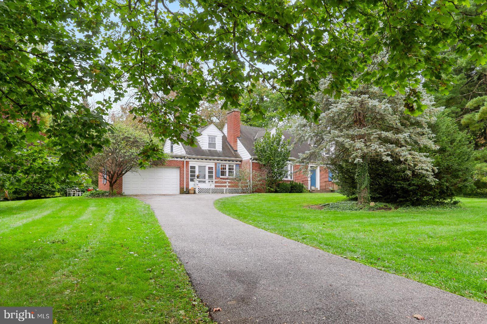 958 COUNTRY CLUB ROAD
