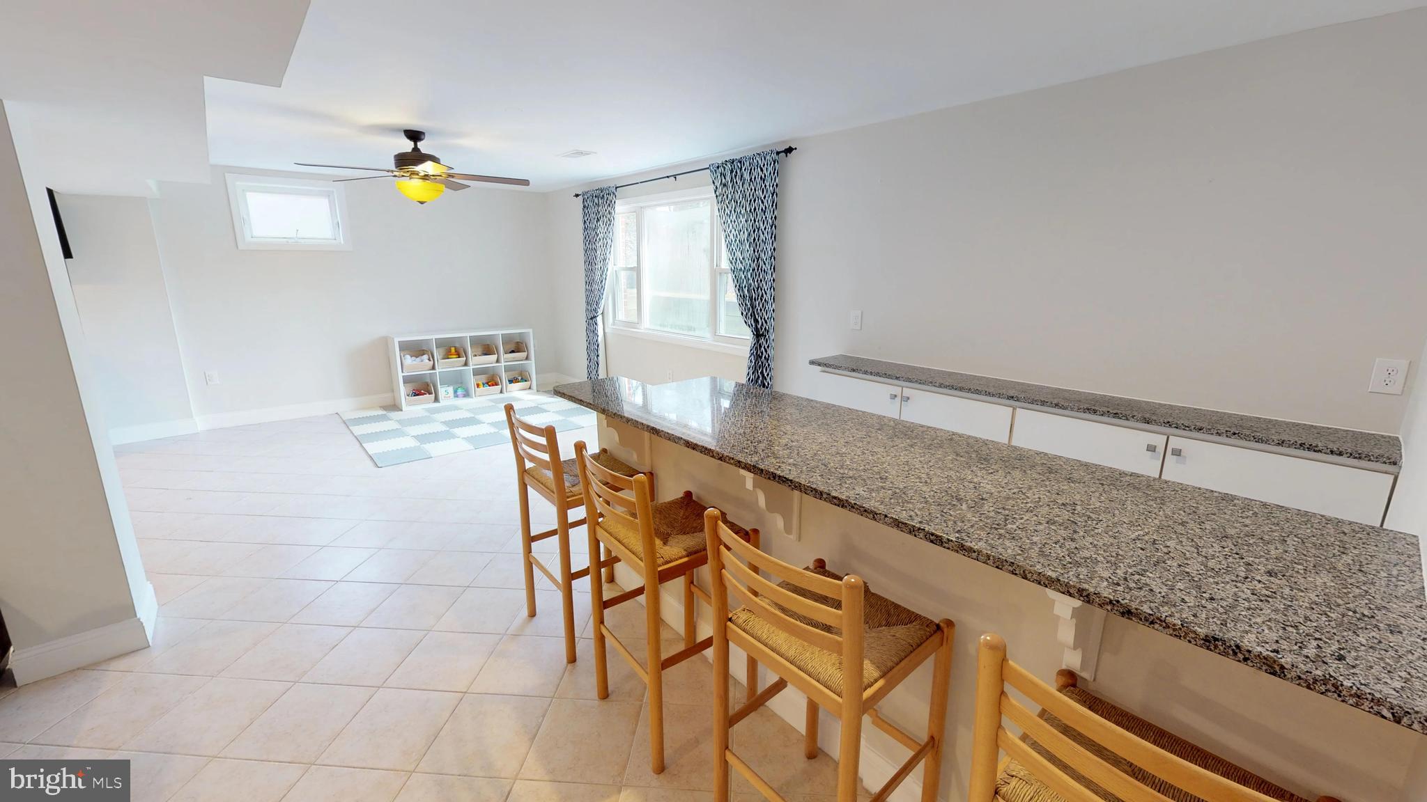 SLEEPY HOLLOW MANOR - Residential