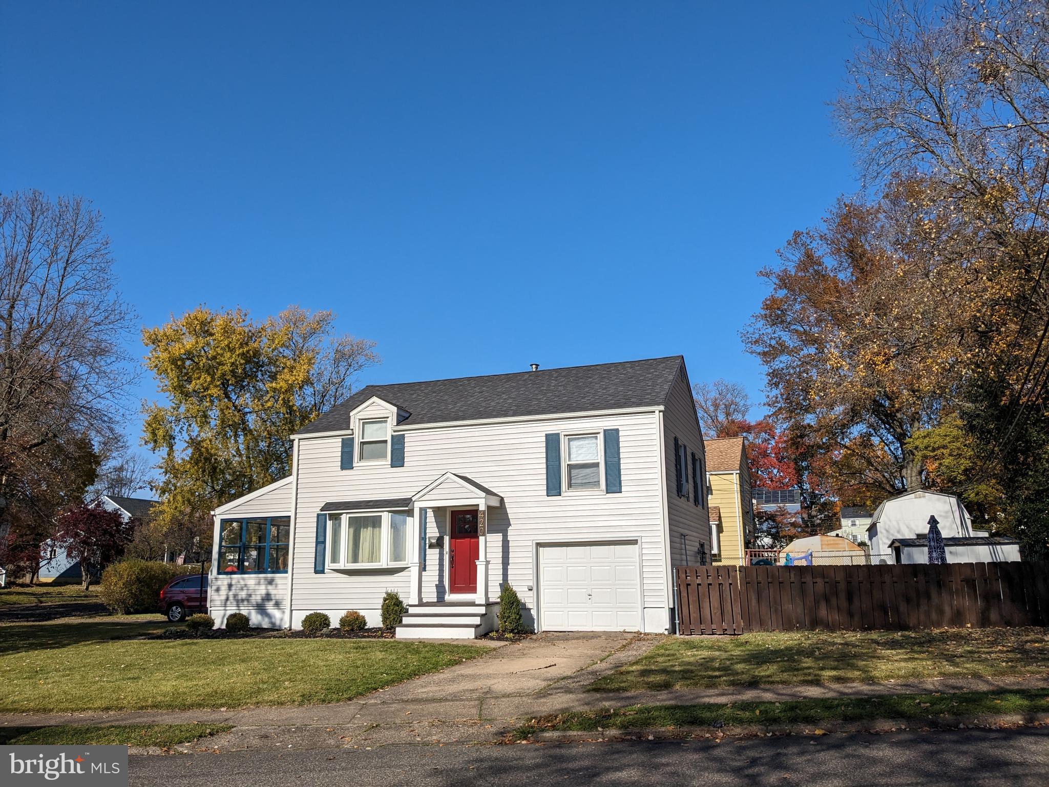 HIGHLAND PARK - Residential Lease