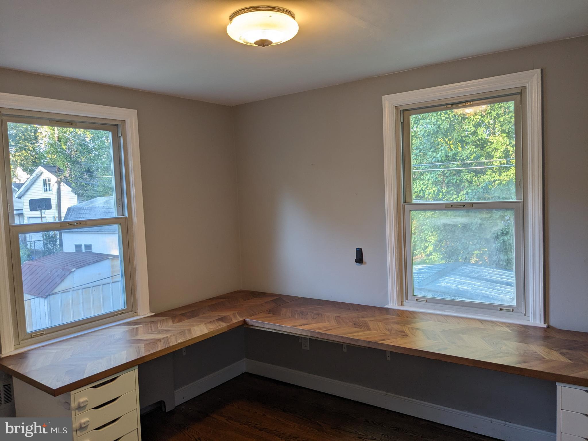 HIGHLAND PARK - Residential Lease