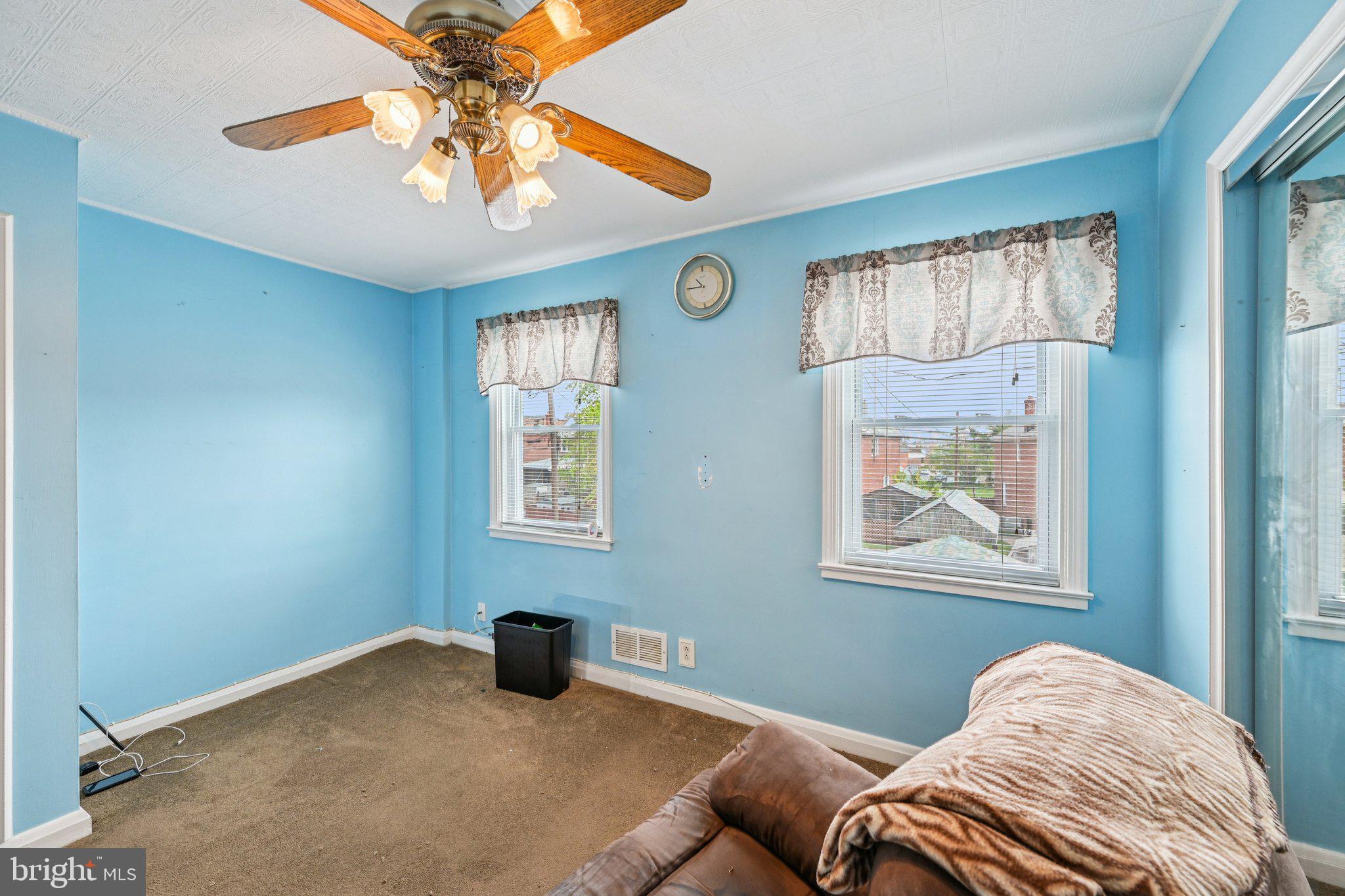 MERRITT HOMES - Residential