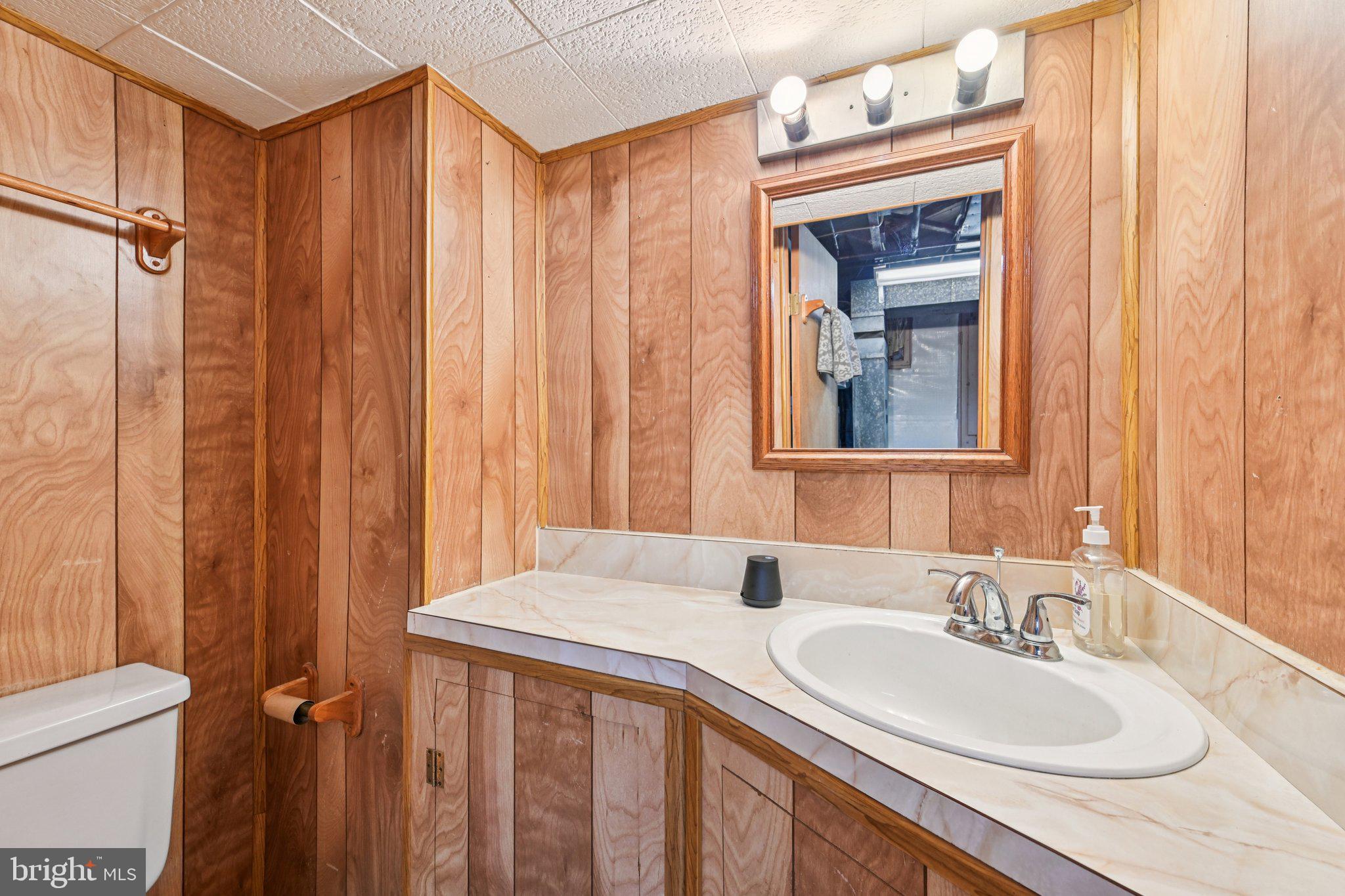 MERRITT HOMES - Residential