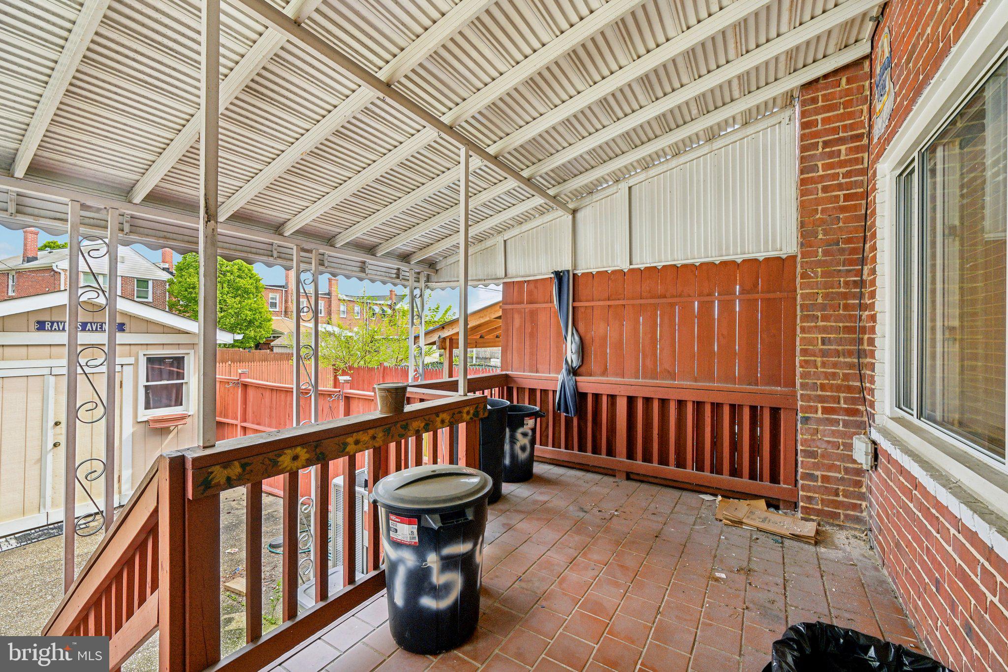 MERRITT HOMES - Residential